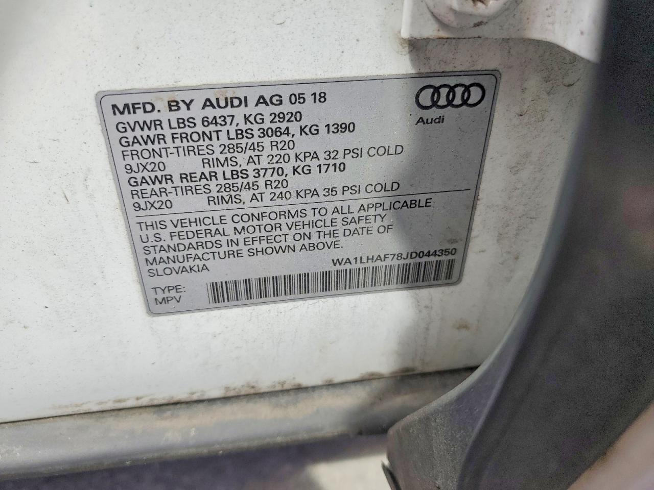 2018 Audi Q7 Premium Plus Белый vin: WA1LHAF78JD044350