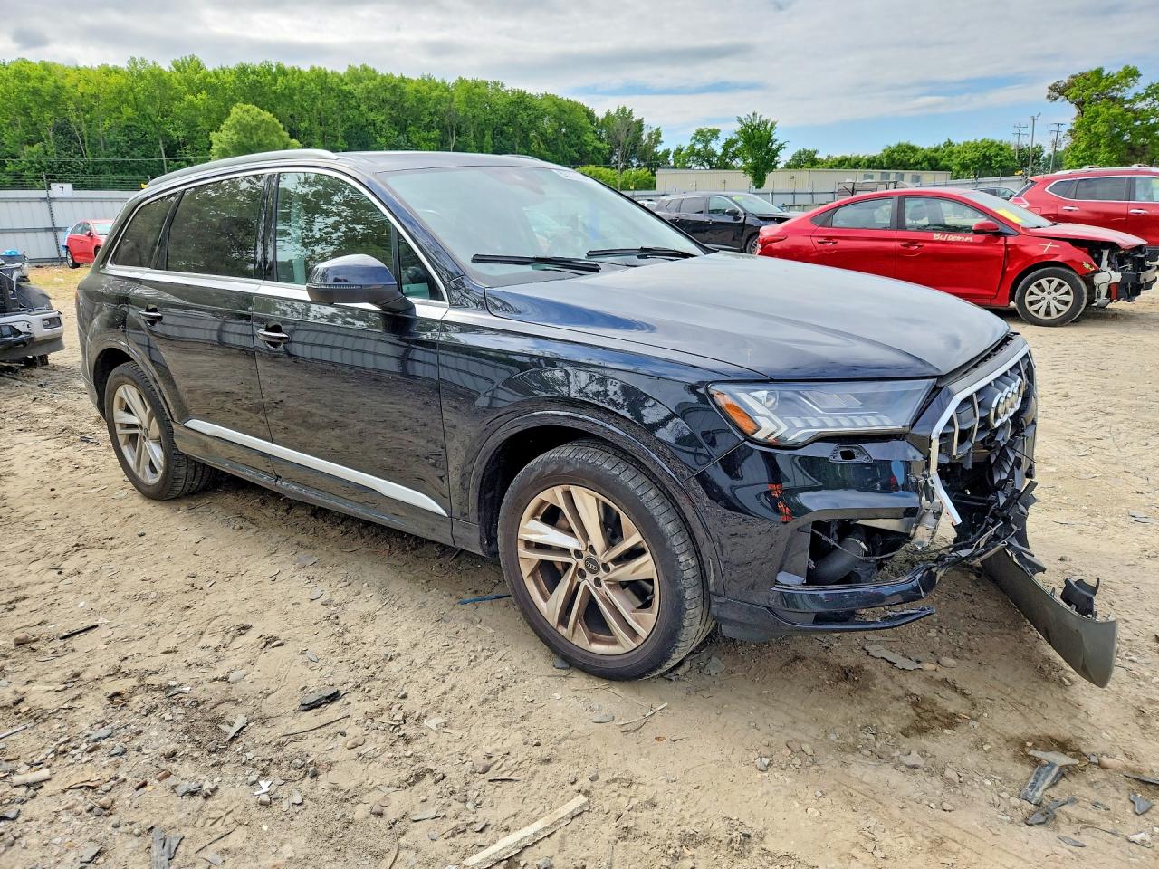 2021 Audi Q7 Premium Plus Черный vin: WA1LJAF70MD014770