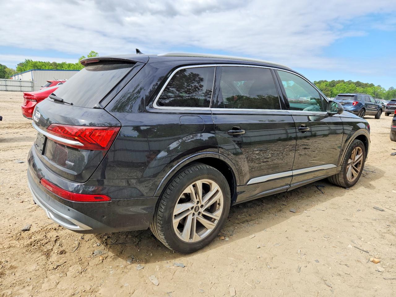 2021 Audi Q7 Premium Plus Черный vin: WA1LJAF70MD014770