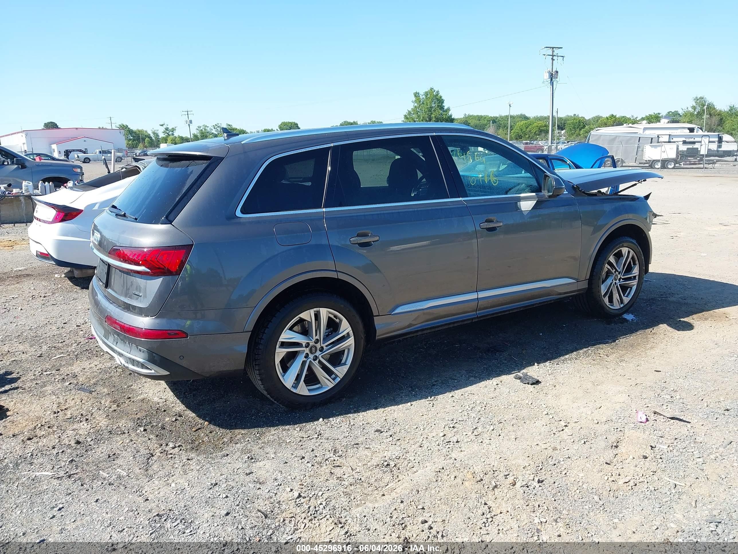 2021 Audi Q7 Premium Plus 45 Tfsi Quattro Tiptronic Gray vin: WA1LJAF71MD021615
