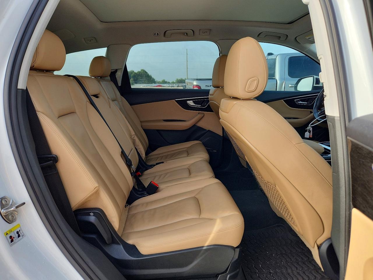 2020 Audi Q7 Premium Plus White vin: WA1LJAF76LD011421