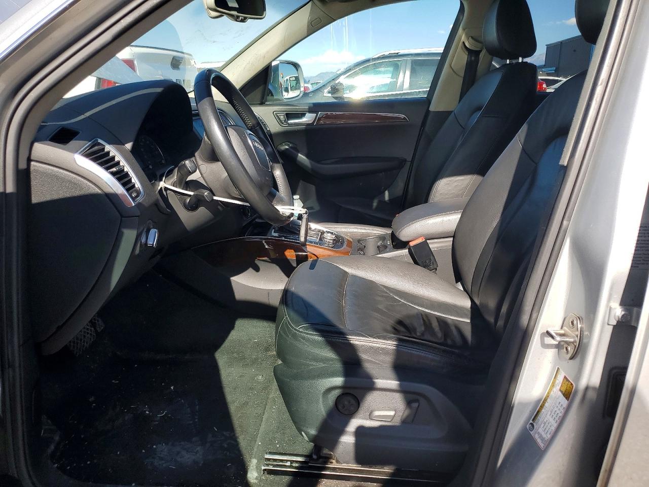 2010 Audi Q5 Premium Plus Silver vin: WA1LKAFP0AA003472