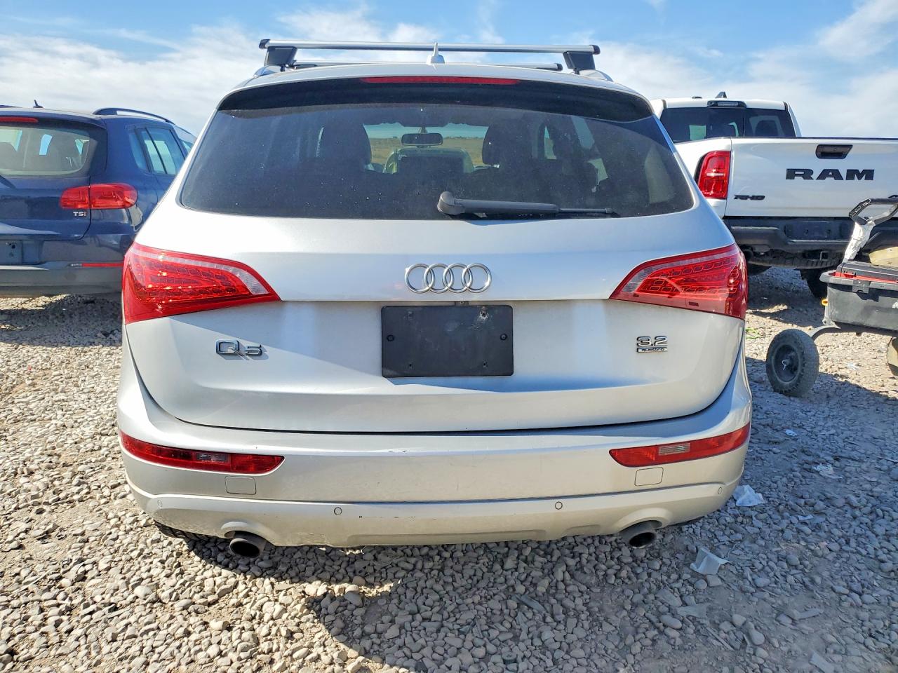 2010 Audi Q5 Premium Plus Silver vin: WA1LKAFP0AA003472