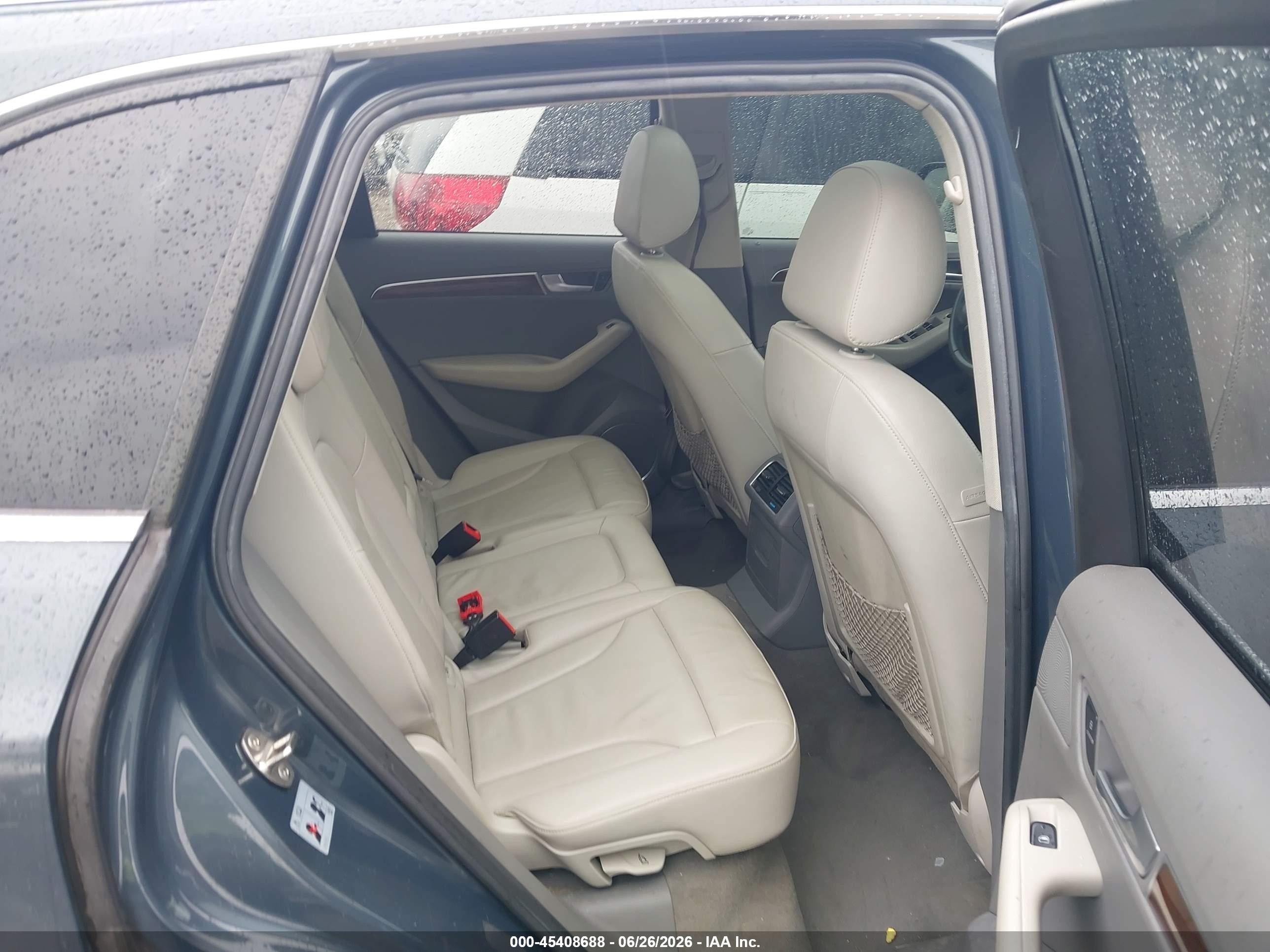 2010 Audi Q5 3.2 Premium Gray vin: WA1LKAFP0AA048749