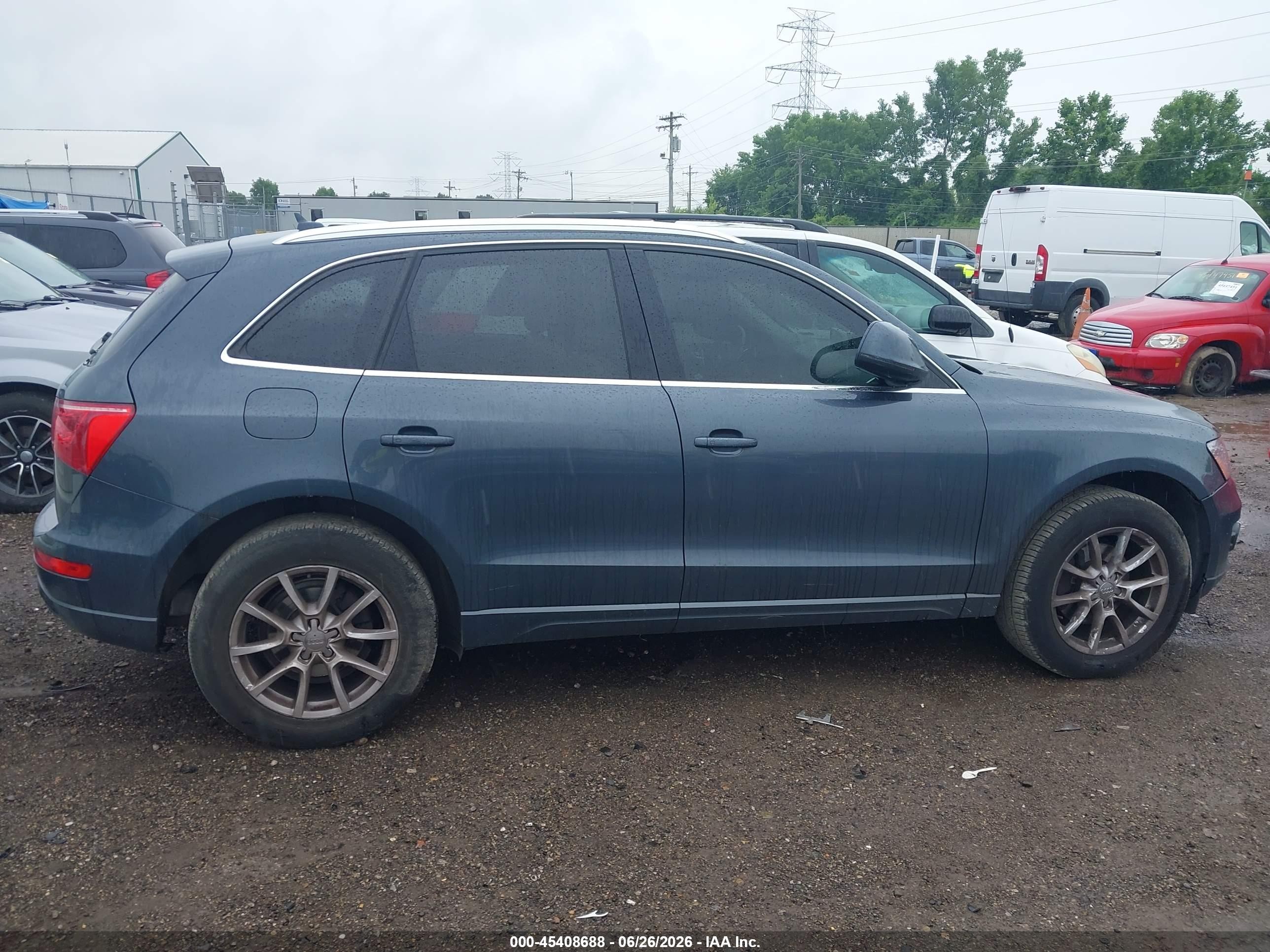 2010 Audi Q5 3.2 Premium Gray vin: WA1LKAFP0AA048749