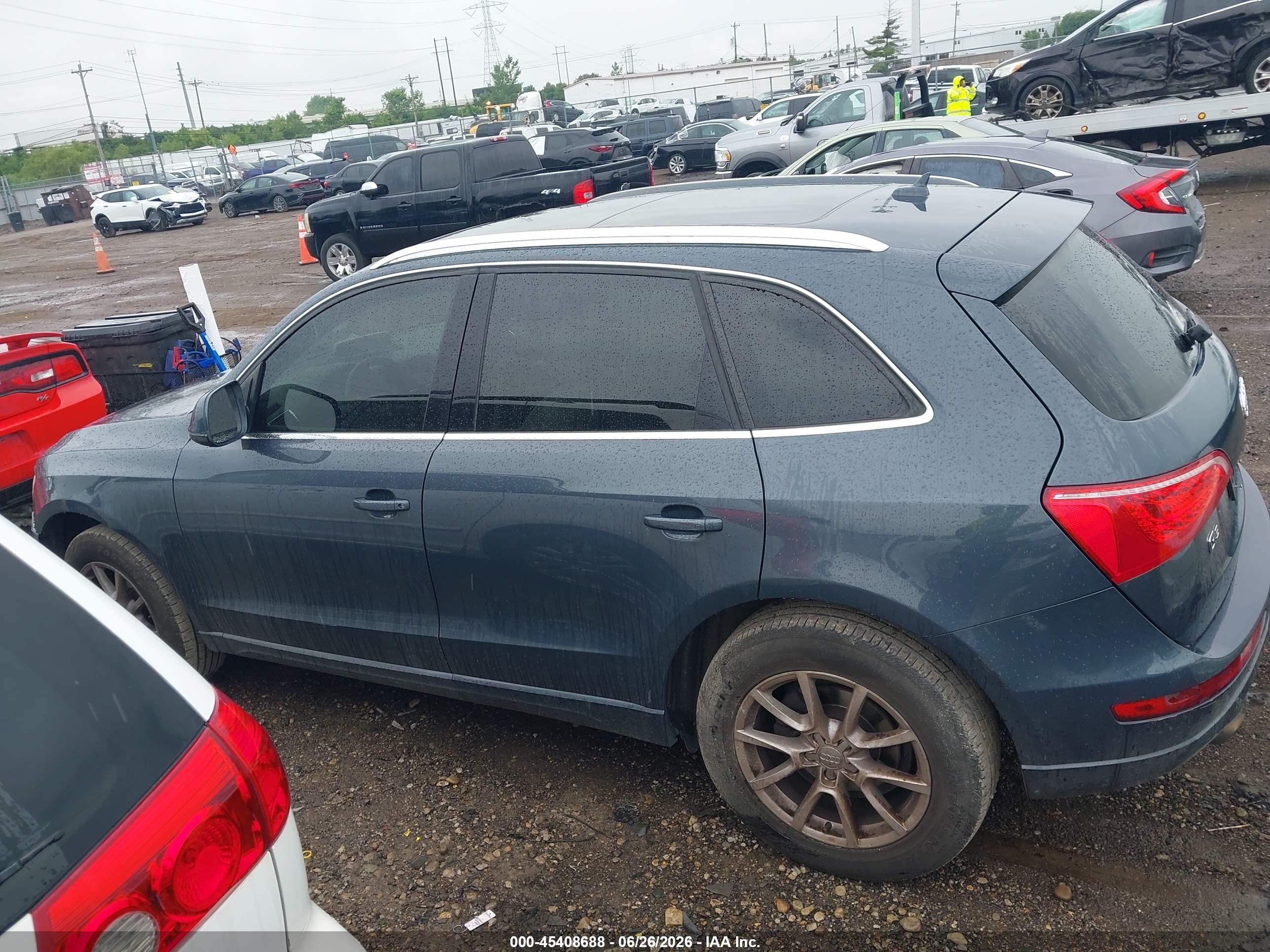 2010 Audi Q5 3.2 Premium Gray vin: WA1LKAFP0AA048749