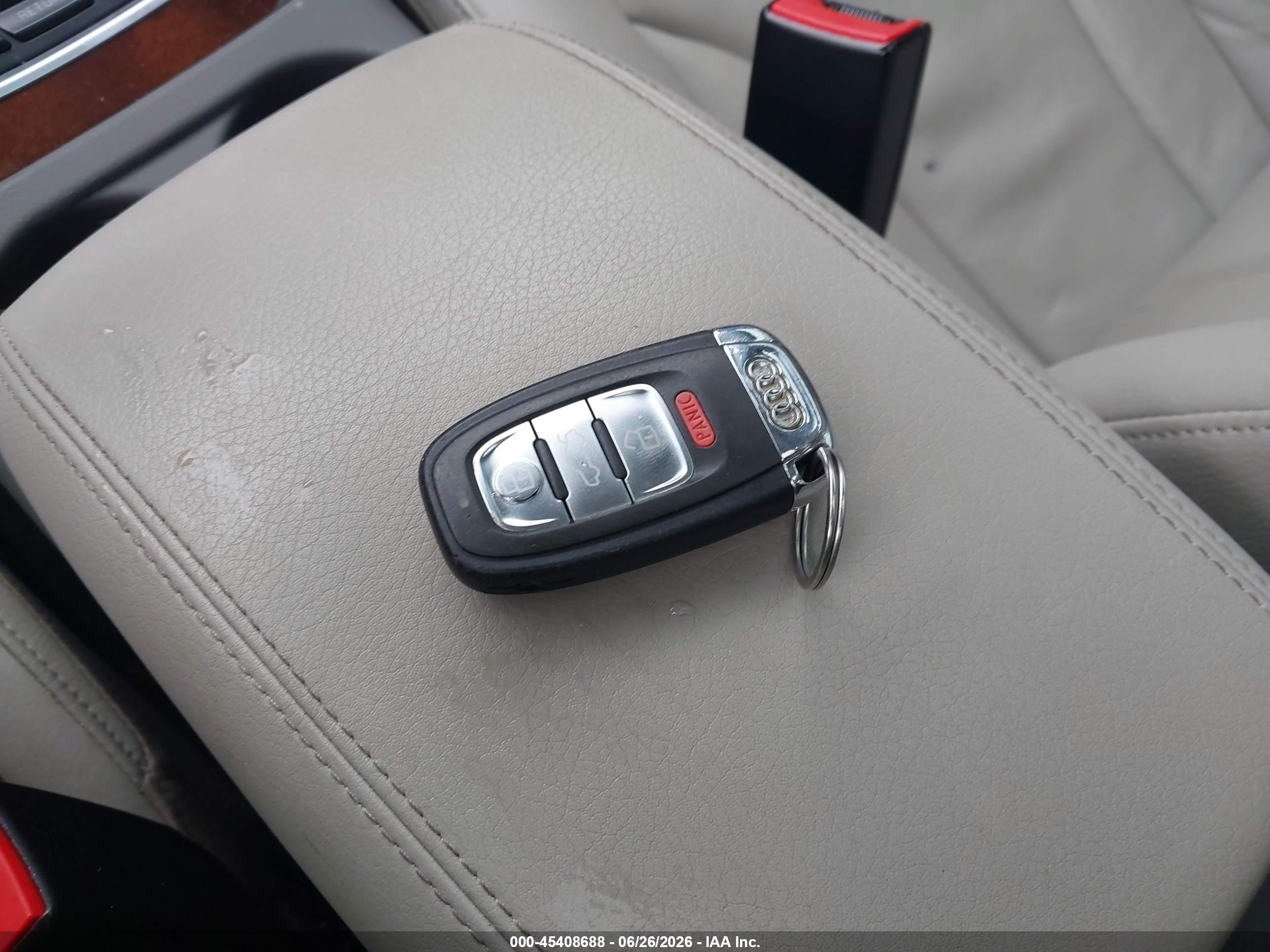 2010 Audi Q5 3.2 Premium Gray vin: WA1LKAFP0AA048749