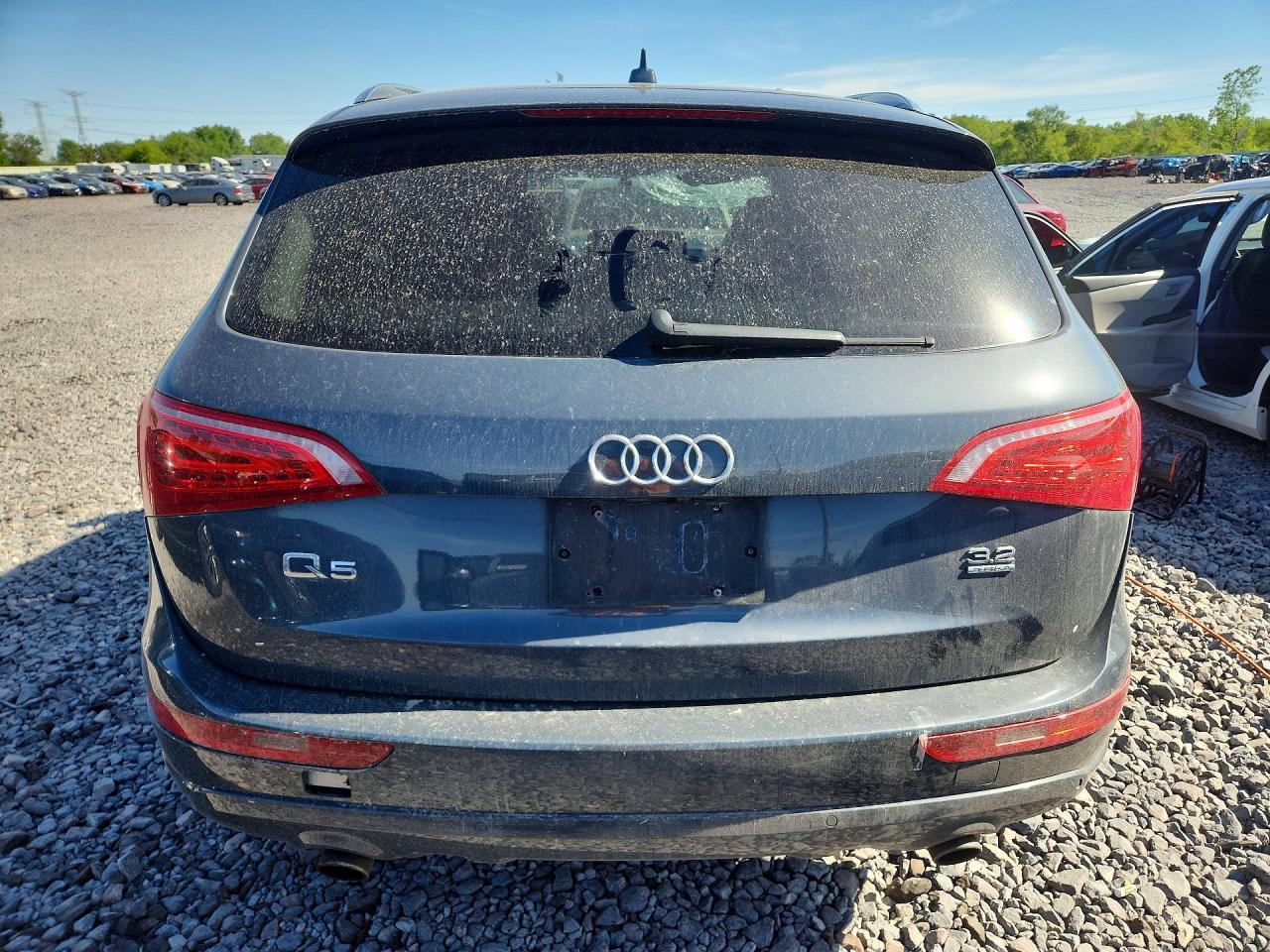 2010 Audi Q5 Premium Plus Blue vin: WA1LKAFP0AA052509