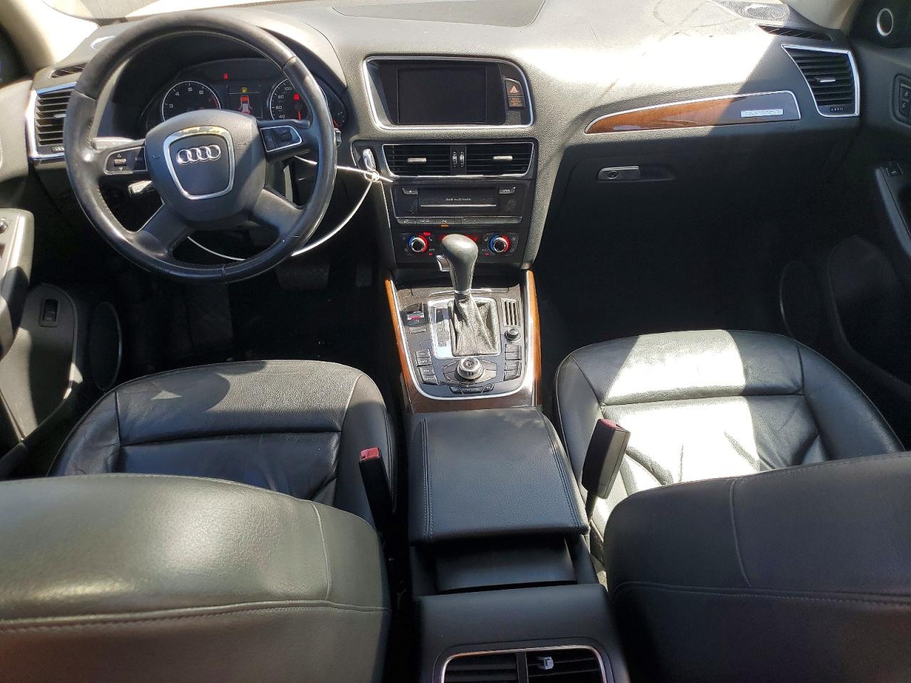 2010 Audi Q5 Premium Plus Black vin: WA1LKAFP0AA079208