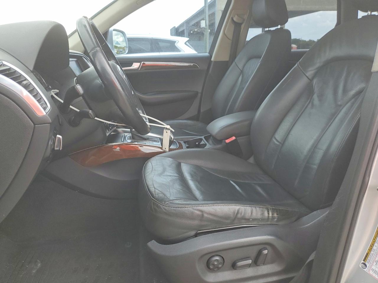 2010 Audi Q5 Premium Plus Silver vin: WA1LKAFP0AA098549
