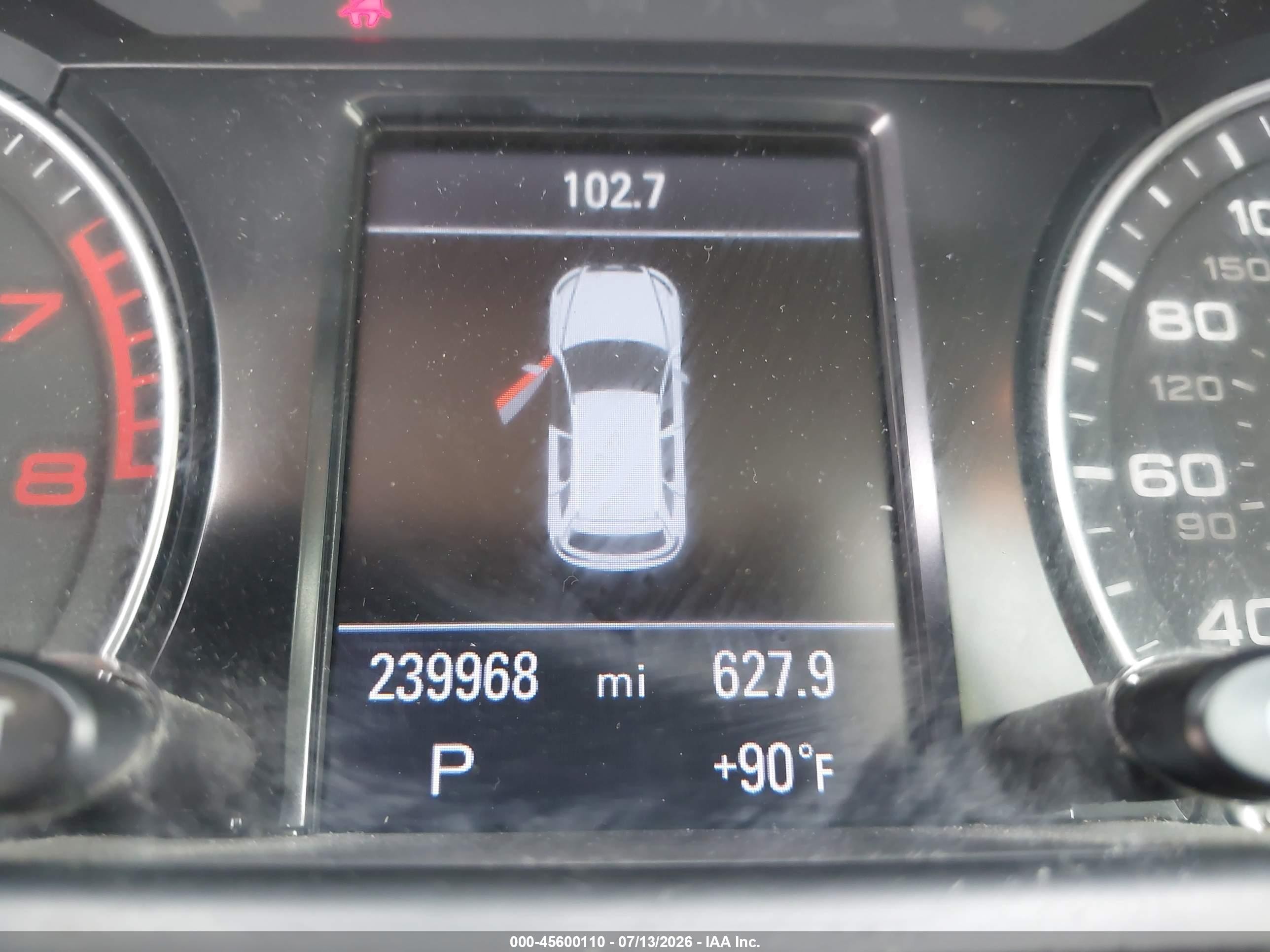 2010 Audi Q5 3.2 Premium Red vin: WA1LKAFP0AA112403