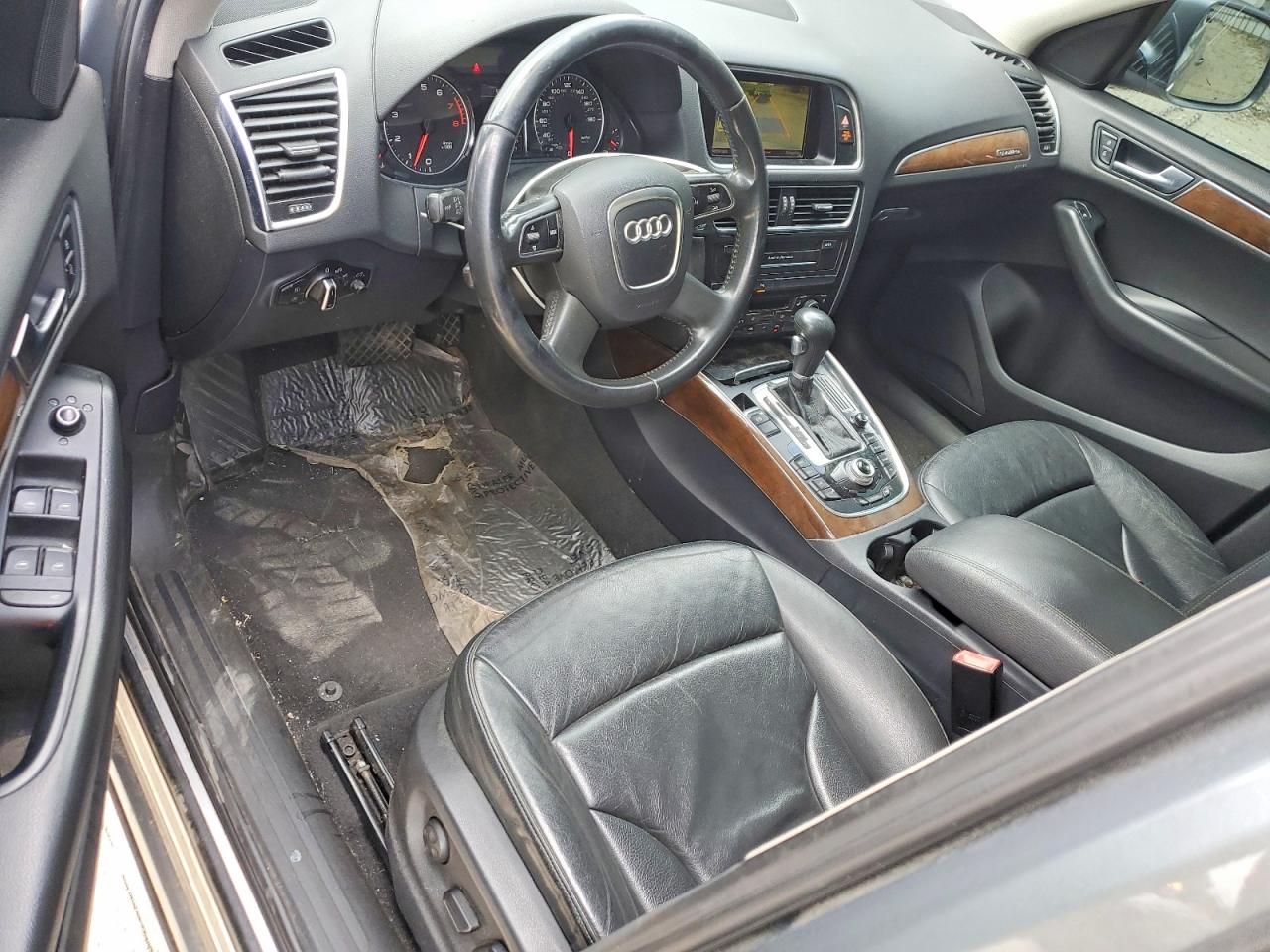 2010 Audi Q5 Premium Plus Gray vin: WA1LKAFP1AA089410