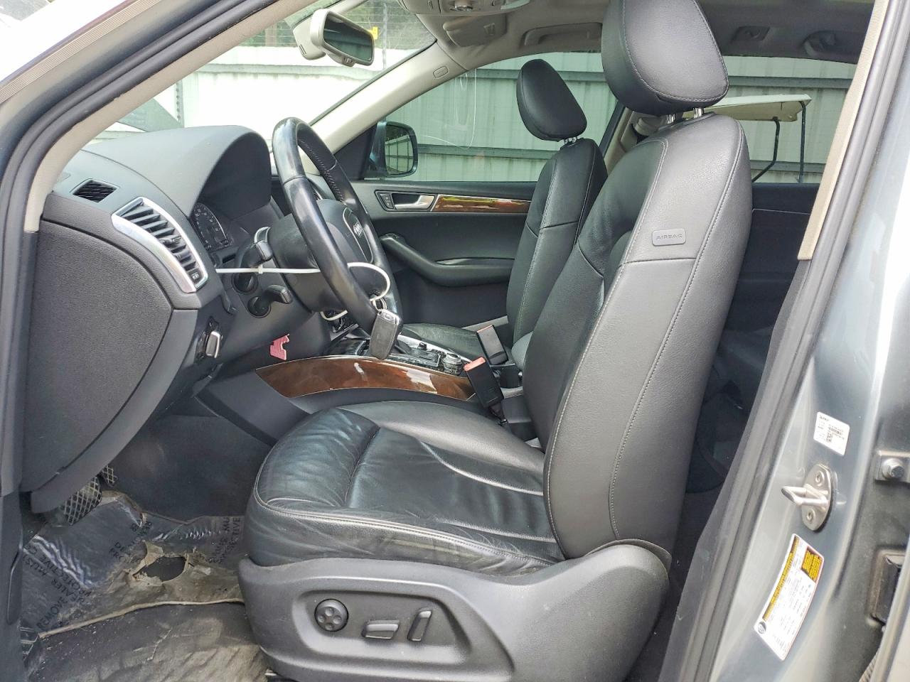 2010 Audi Q5 Premium Plus Gray vin: WA1LKAFP1AA089410
