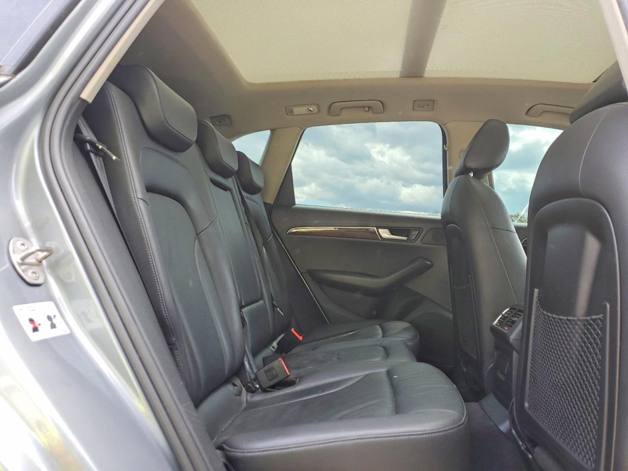 2010 Audi Q5 Premium Plus Gray vin: WA1LKAFP1AA089410