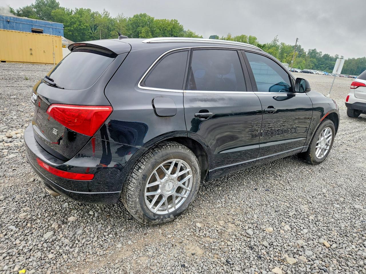 2010 Audi Q5 Premium Plus Черный vin: WA1LKAFP2AA030513