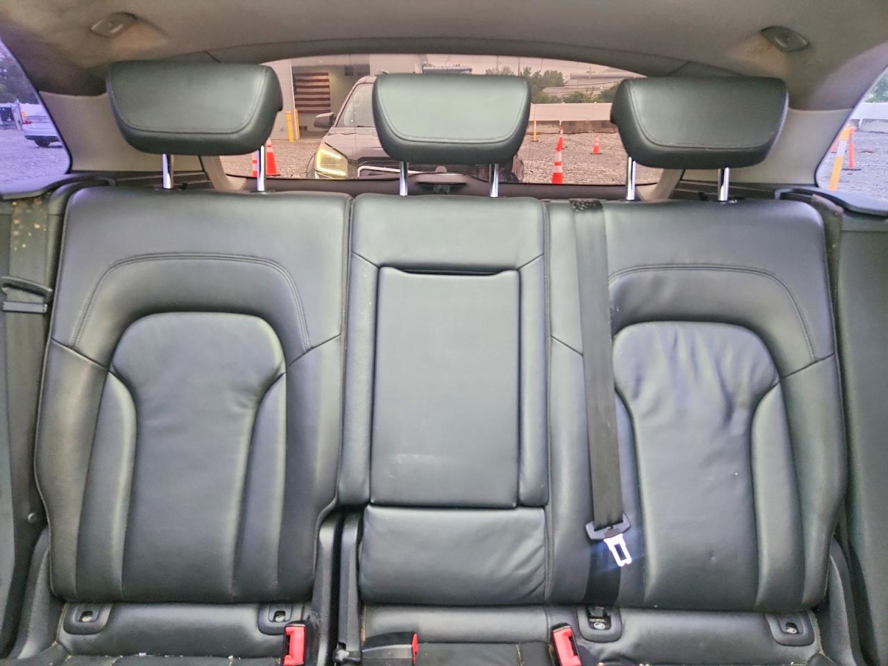 2010 Audi Q5 Premium Plus Черный vin: WA1LKAFP2AA030513