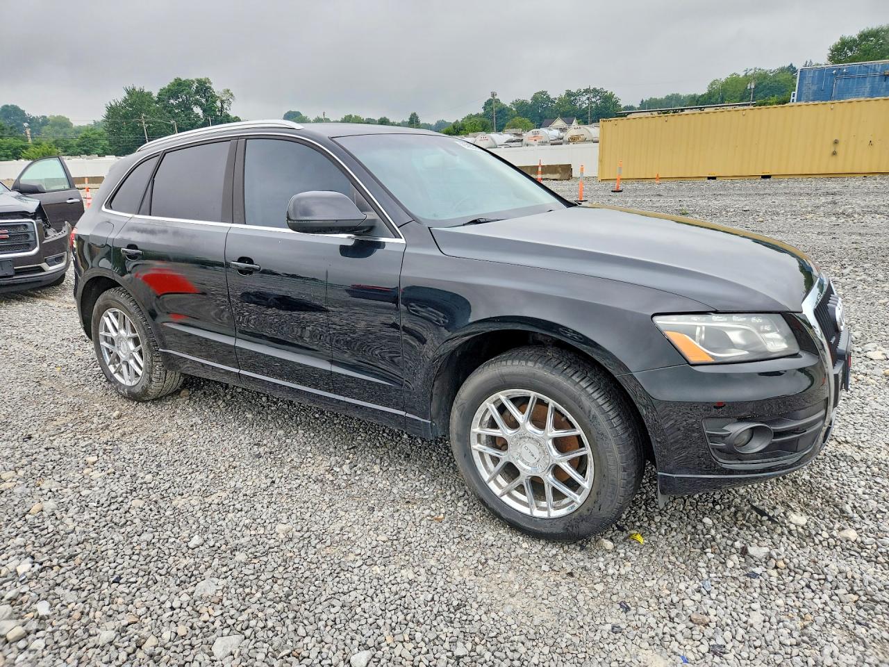 2010 Audi Q5 Premium Plus Черный vin: WA1LKAFP2AA030513
