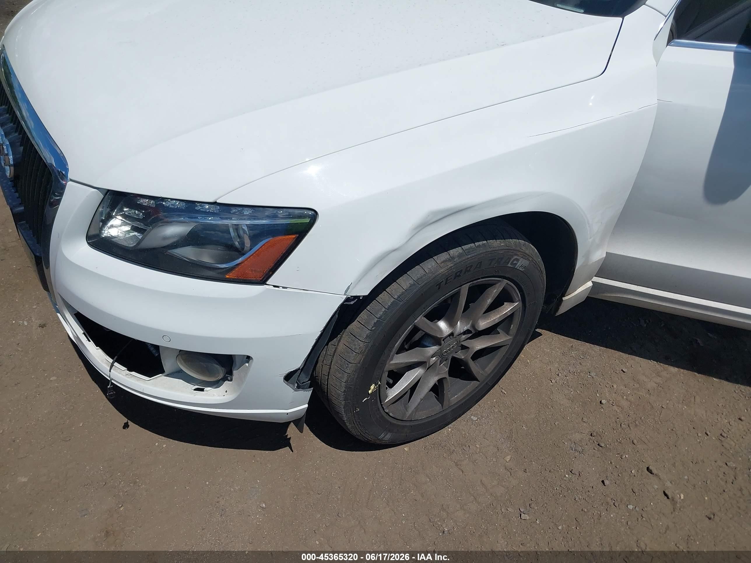 2010 Audi Q5 3.2 Premium White vin: WA1LKAFP2AA095765