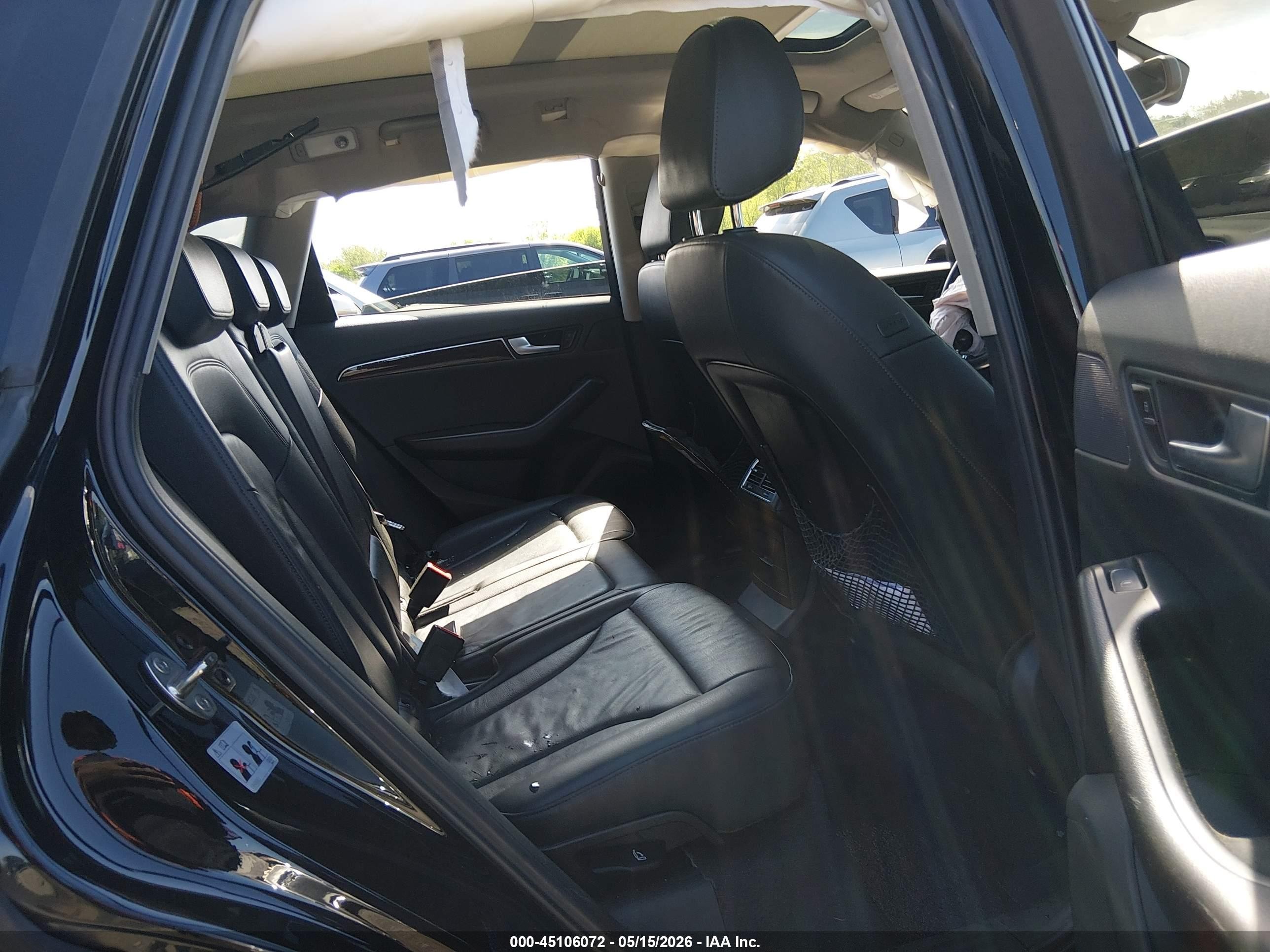 2010 Audi Q5 3.2 Premium Black vin: WA1LKAFP3AA007435