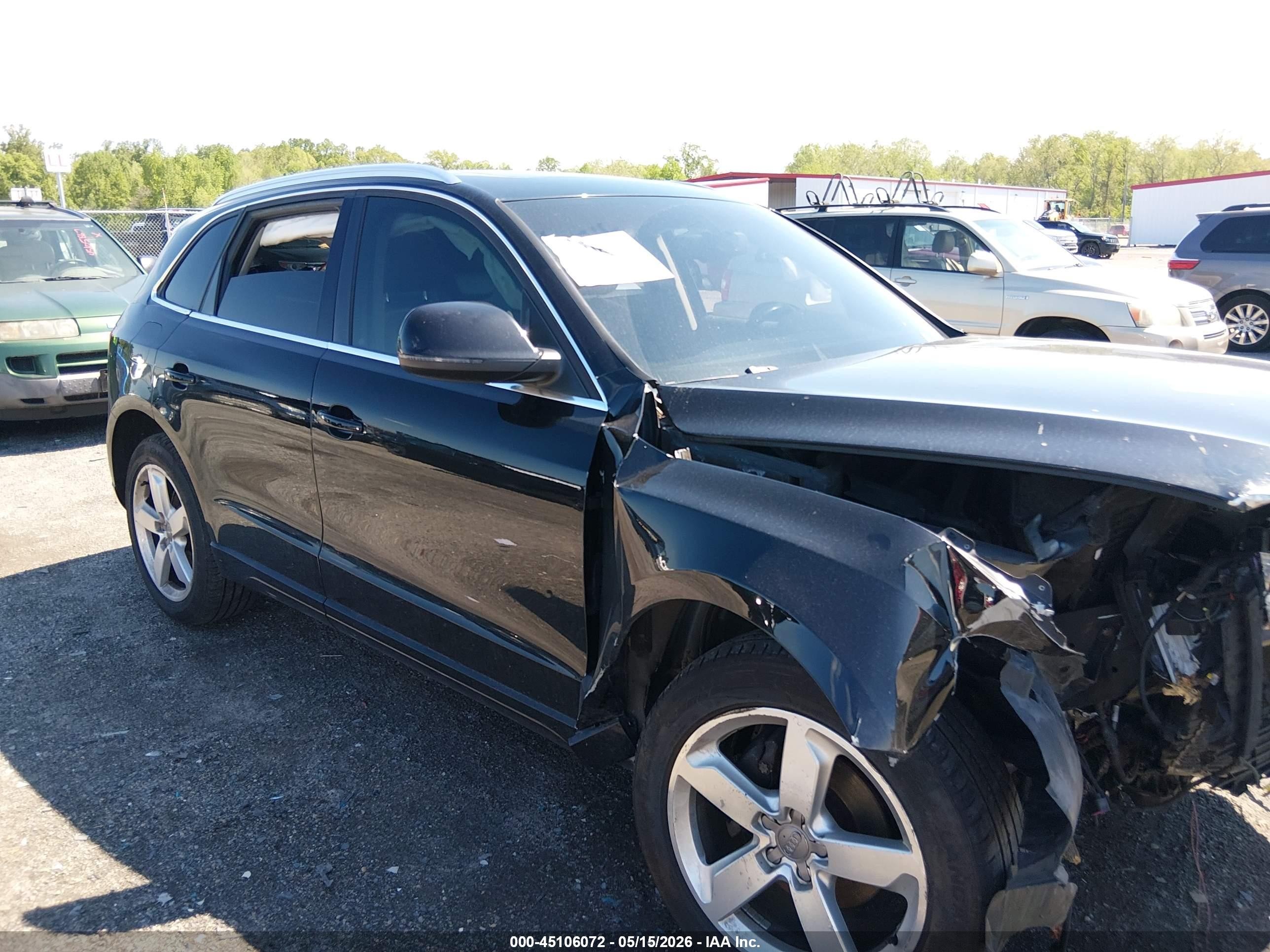 2010 Audi Q5 3.2 Premium Black vin: WA1LKAFP3AA007435