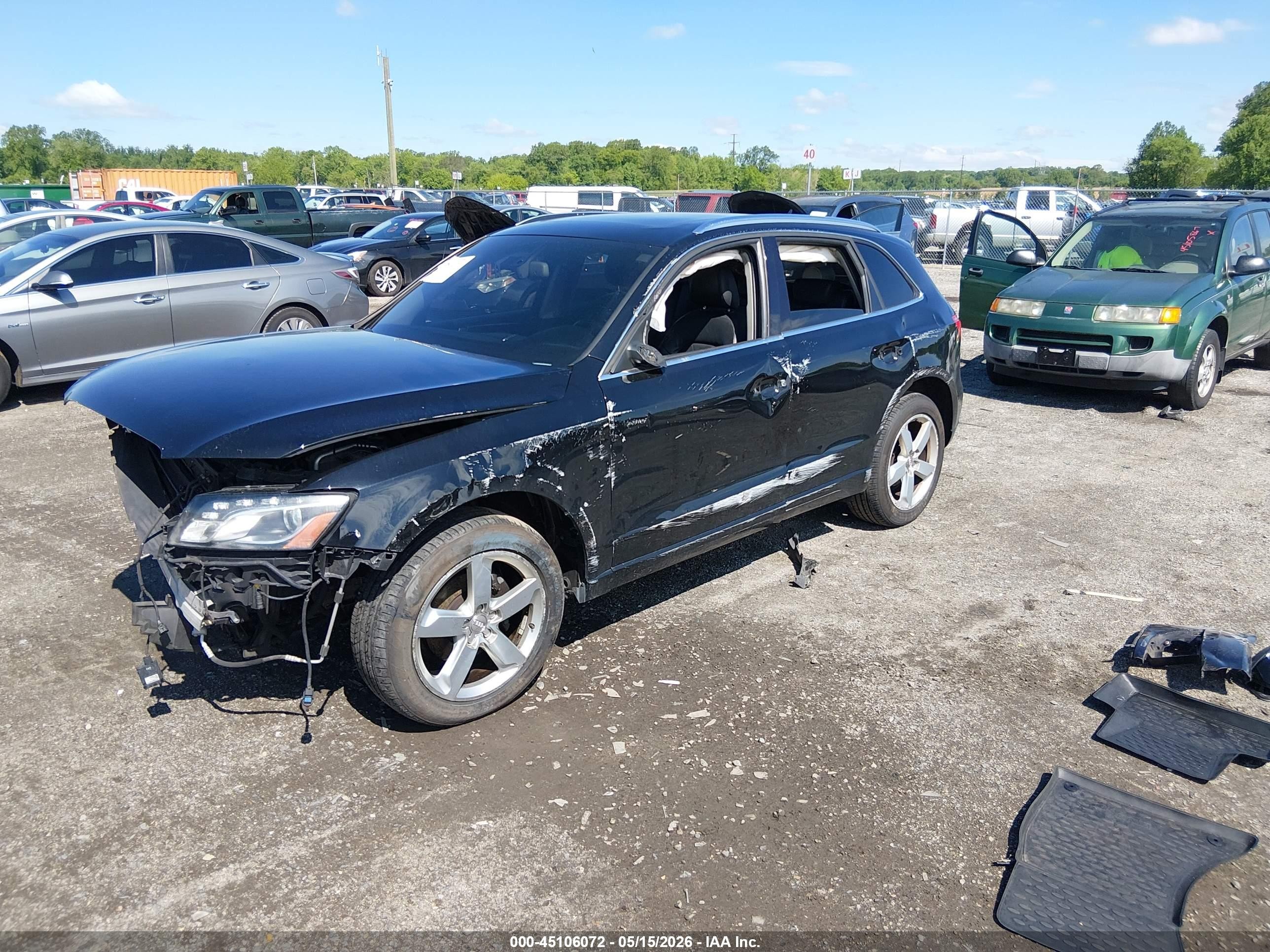 2010 Audi Q5 3.2 Premium Black vin: WA1LKAFP3AA007435
