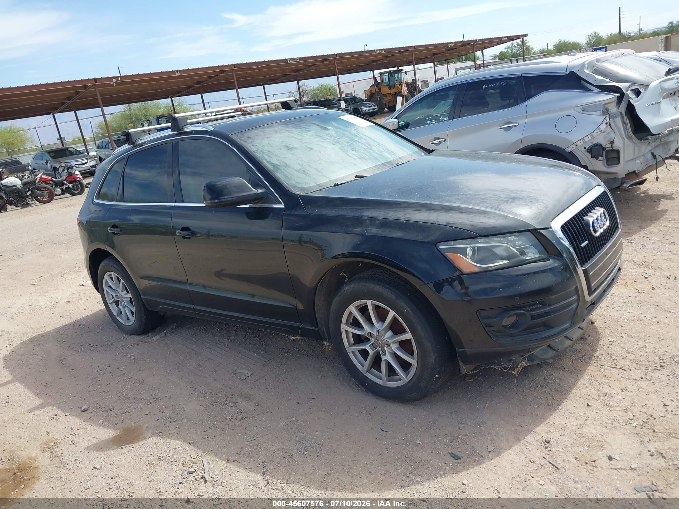 2010 Audi Q5 3.2 Premium Black vin: WA1LKAFP3AA020511