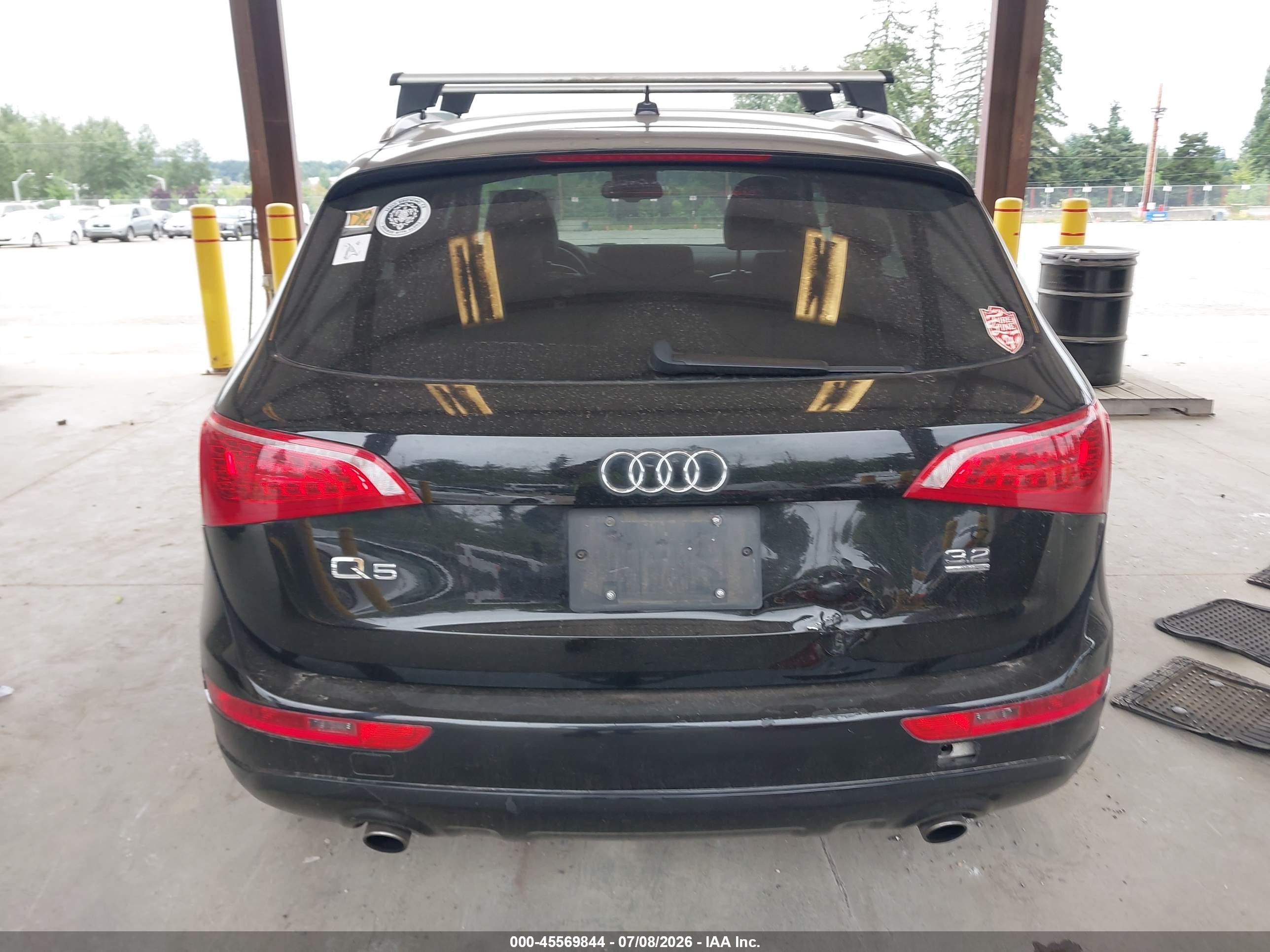 2010 Audi Q5 3.2 Premium Black vin: WA1LKAFP3AA044789