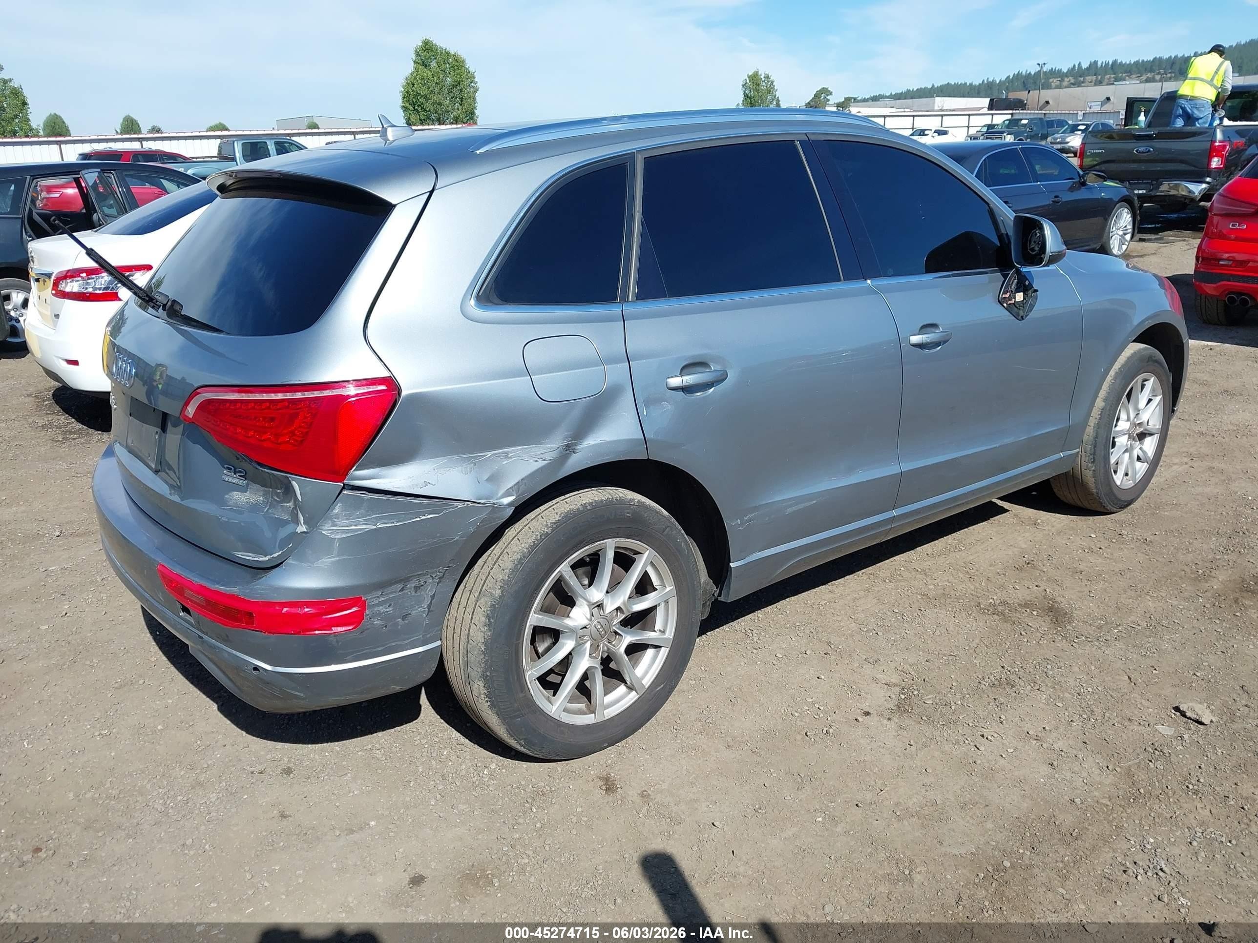 2010 Audi Q5 3.2 Premium Gray vin: WA1LKAFP3AA047305