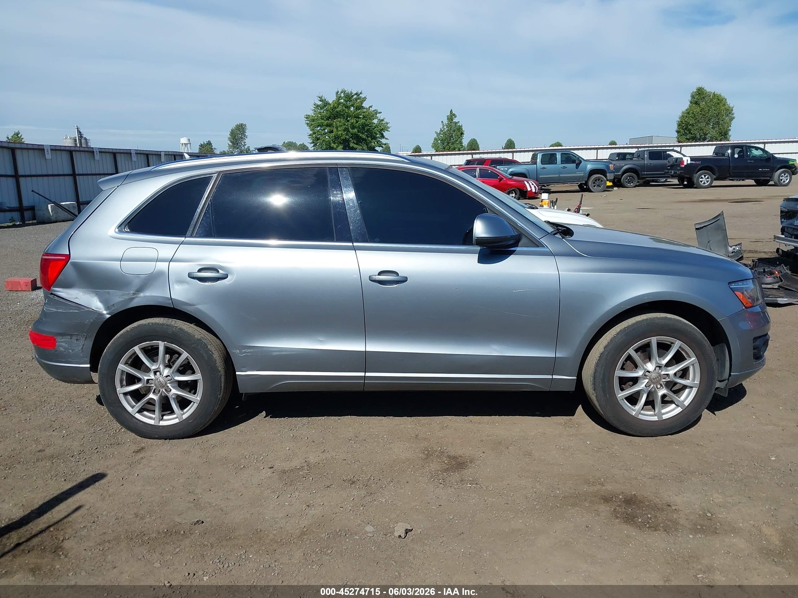 2010 Audi Q5 3.2 Premium Gray vin: WA1LKAFP3AA047305