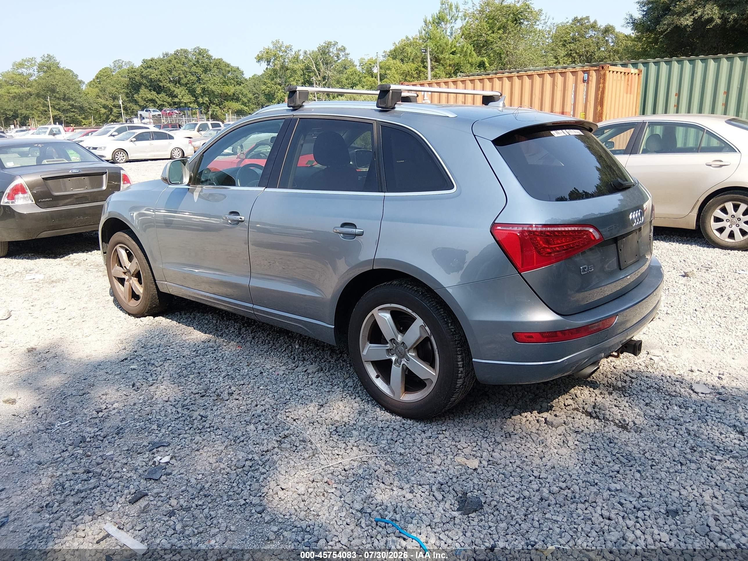 2010 Audi Q5 3.2 Premium Silver vin: WA1LKAFP3AA097184