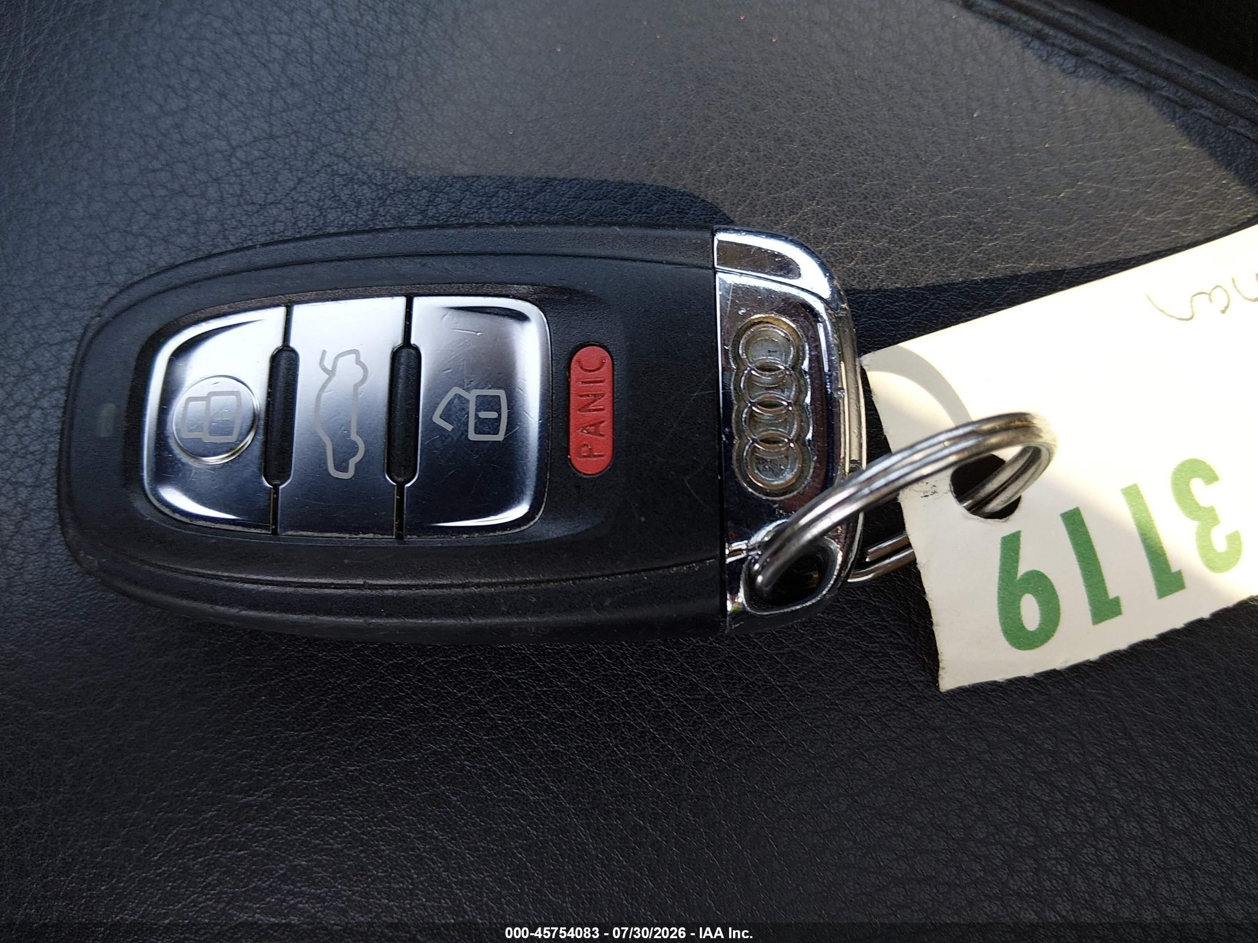 2010 Audi Q5 3.2 Premium Silver vin: WA1LKAFP3AA097184