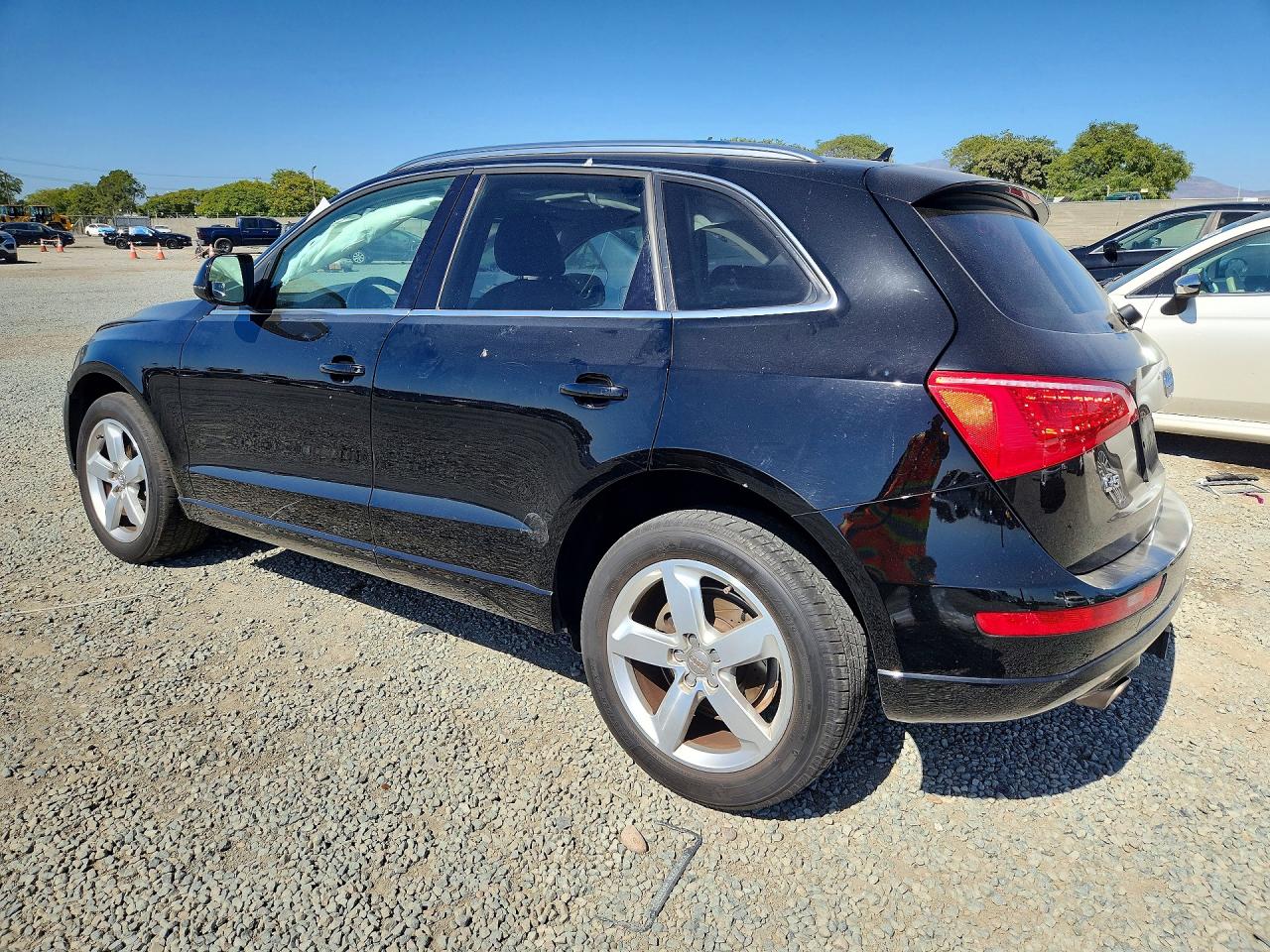 2010 Audi Q5 Premium Plus Black vin: WA1LKAFP3AA102187