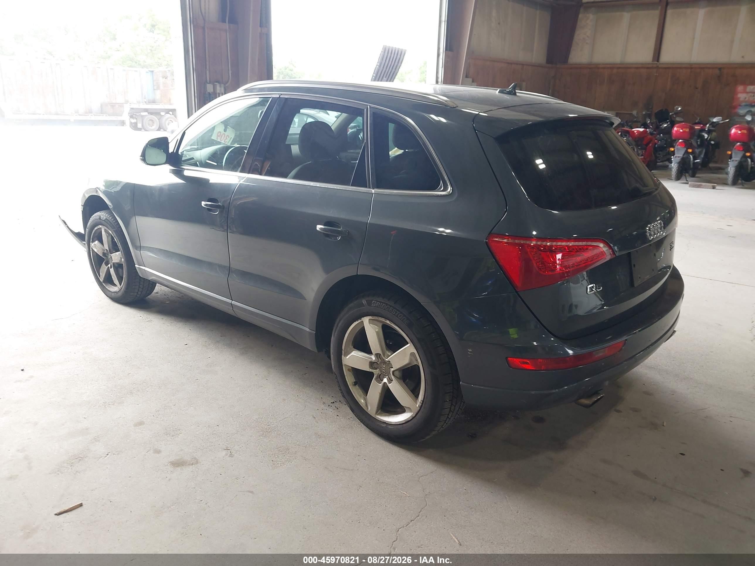 2010 Audi Q5 3.2 Premium Gray vin: WA1LKAFP3AA103579