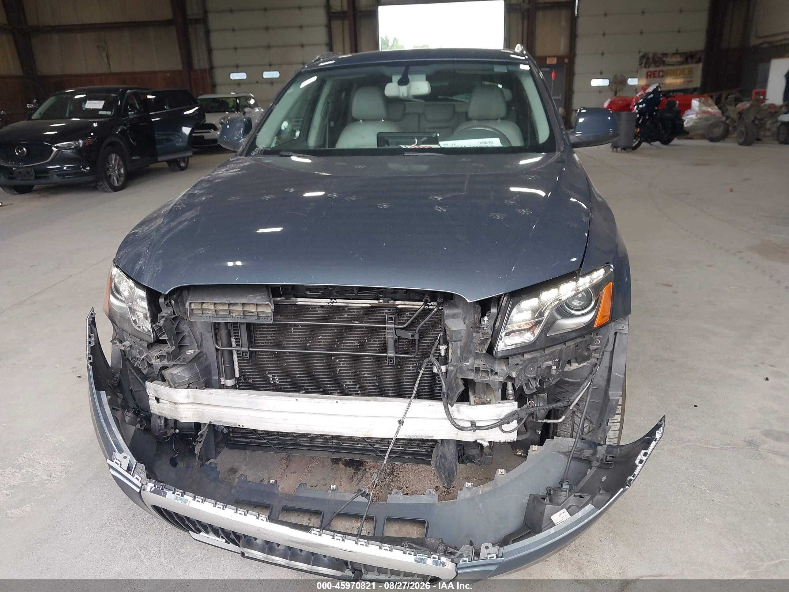 2010 Audi Q5 3.2 Premium Gray vin: WA1LKAFP3AA103579