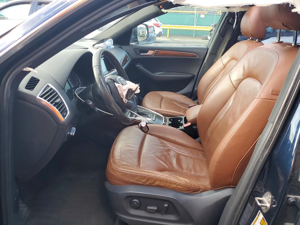 2010 Audi Q5 Premium Plus Black vin: WA1LKAFP4AA016760