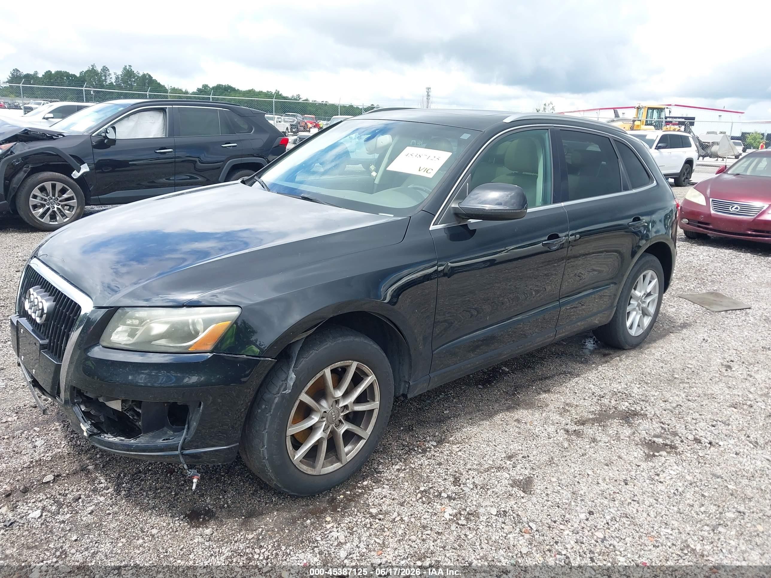 2010 Audi Q5 3.2 Premium Черный vin: WA1LKAFP4AA019416