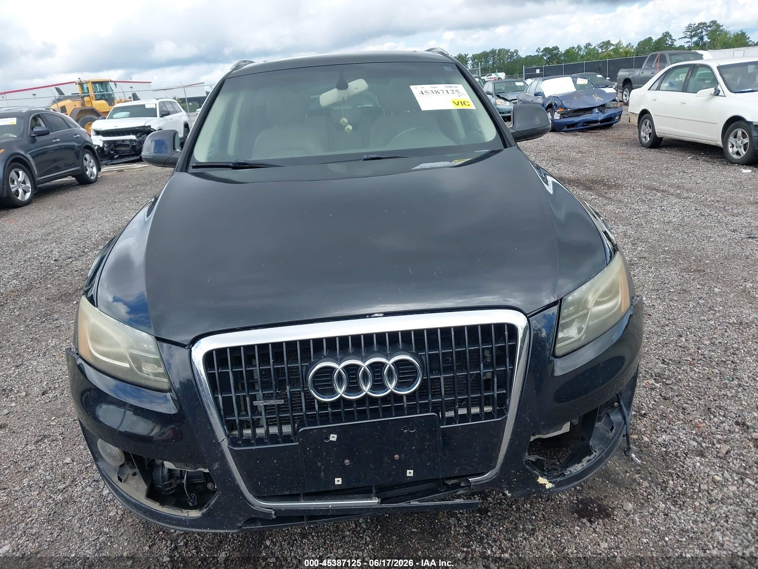 2010 Audi Q5 3.2 Premium Черный vin: WA1LKAFP4AA019416