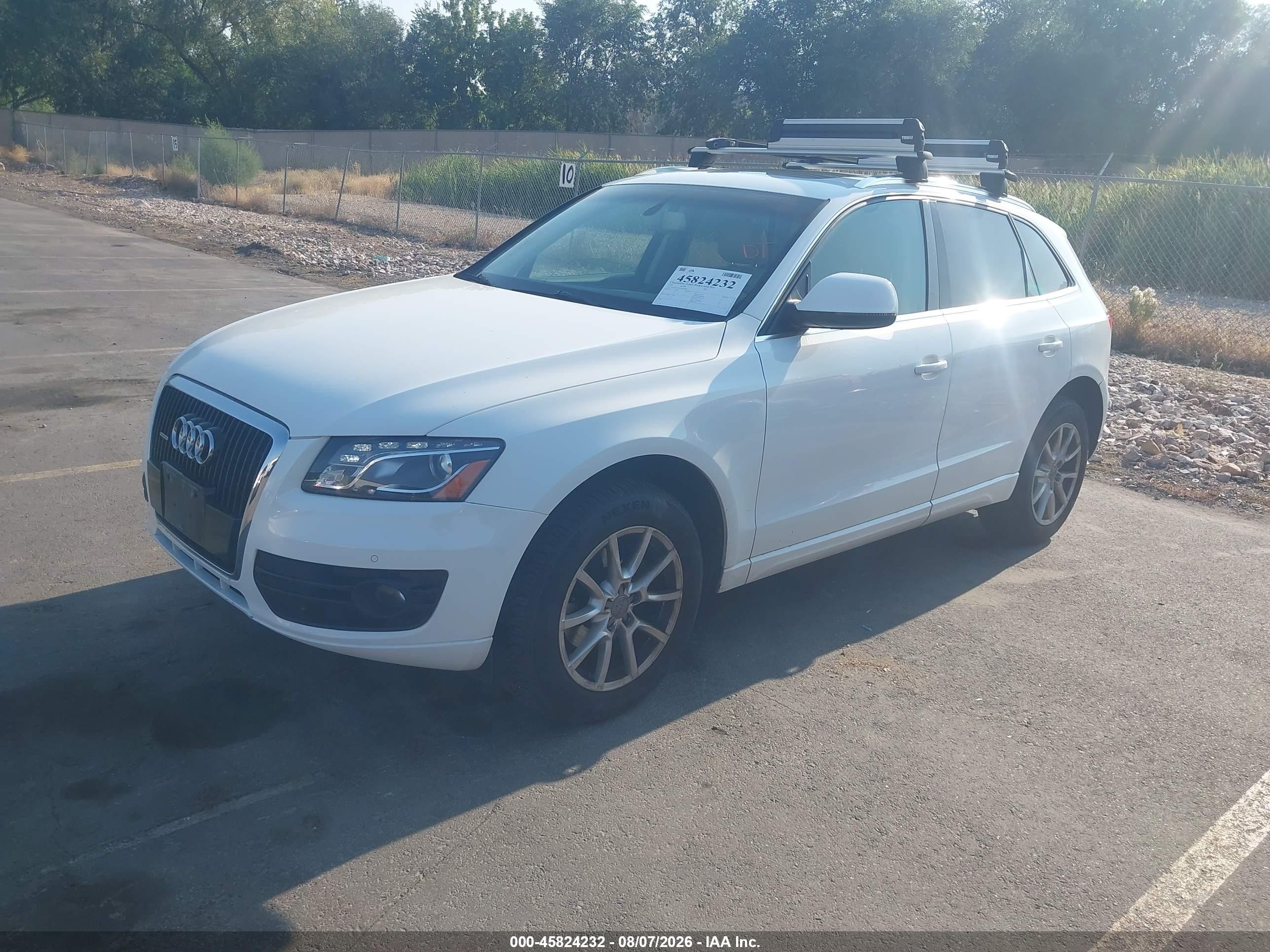 2010 Audi Q5 3.2 Premium White vin: WA1LKAFP4AA059060