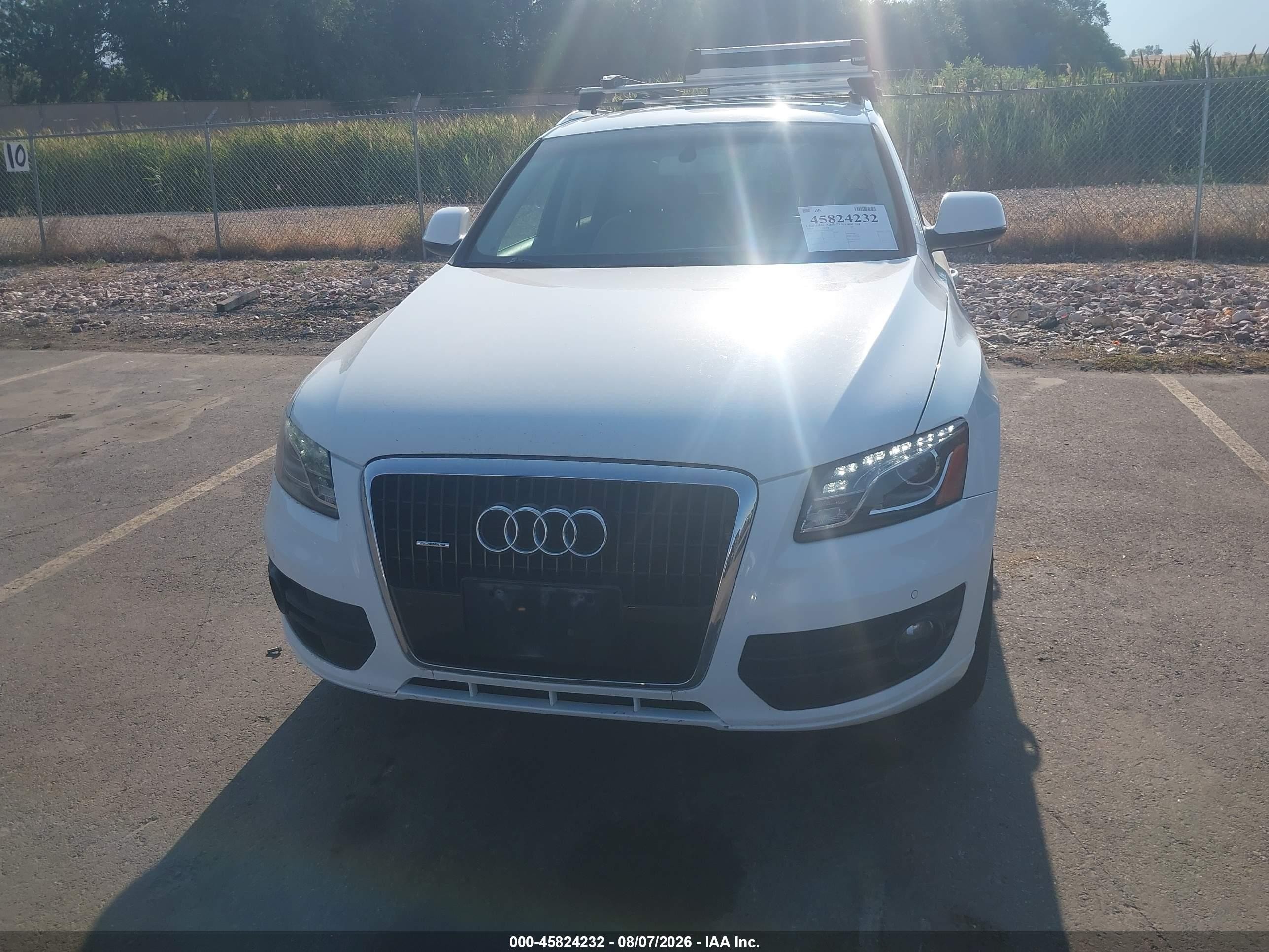 2010 Audi Q5 3.2 Premium White vin: WA1LKAFP4AA059060