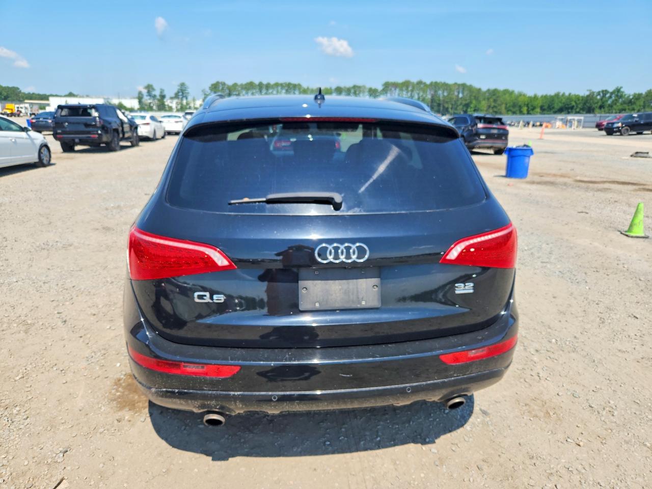 2010 Audi Q5 Premium Plus Black vin: WA1LKAFP4AA087134
