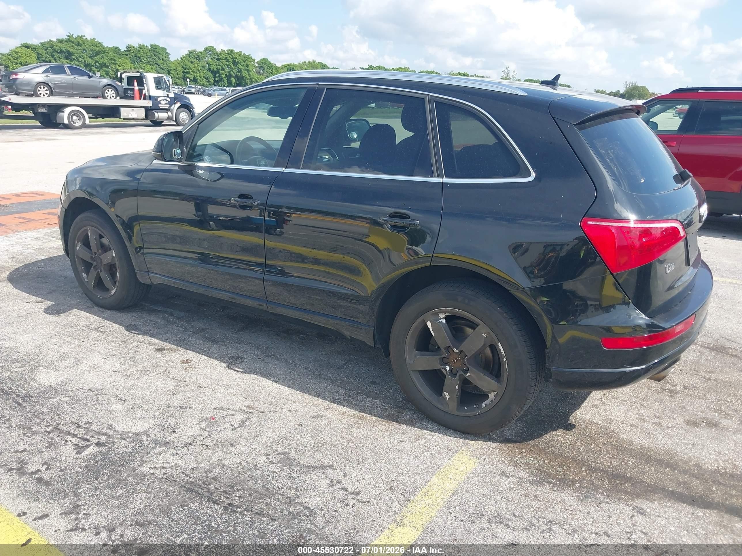 2010 Audi Q5 3.2 Premium Black vin: WA1LKAFP4AA100044