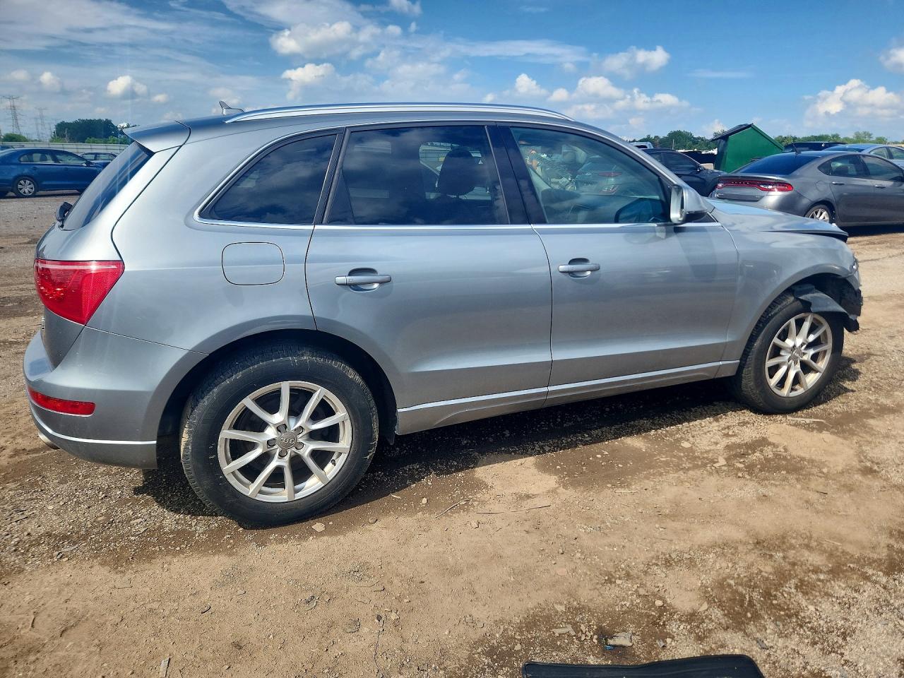 2010 Audi Q5 Premium Plus Gray vin: WA1LKAFP4AA104501
