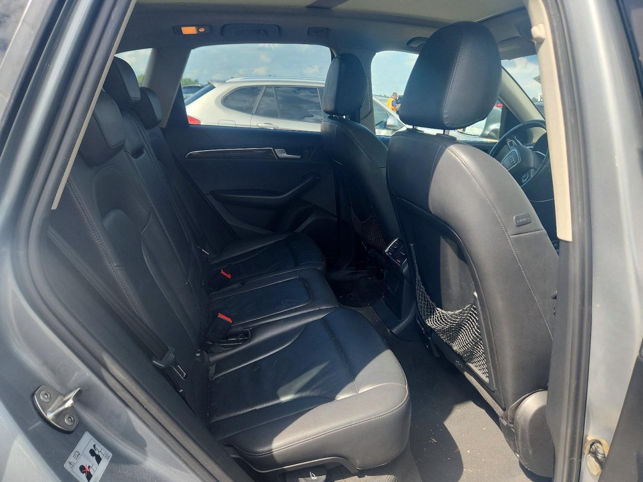 2010 Audi Q5 Premium Plus Gray vin: WA1LKAFP4AA104501