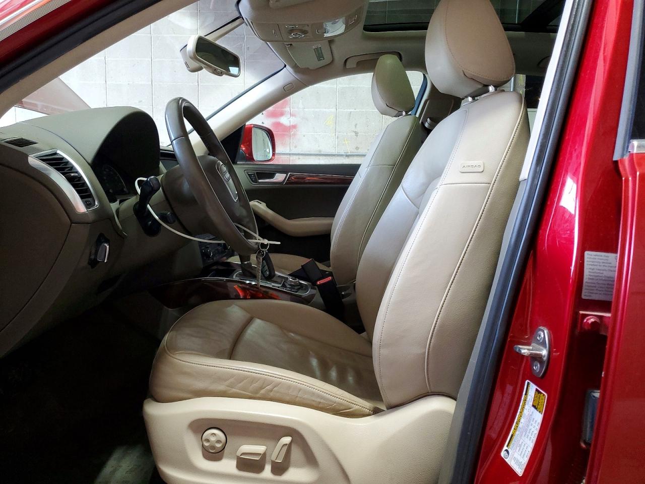 2010 Audi Q5 Premium Plus Red vin: WA1LKAFP5AA008036