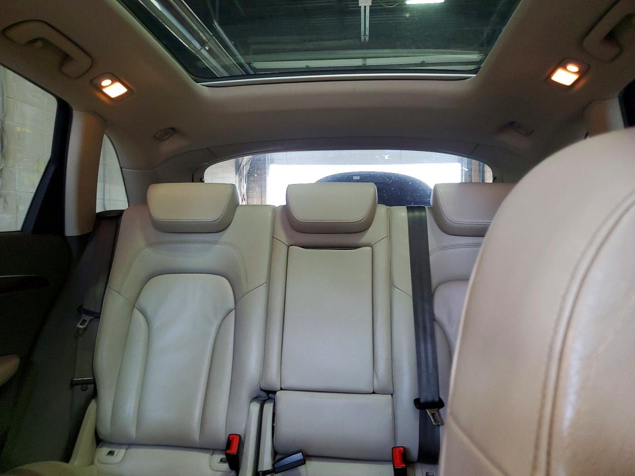 2010 Audi Q5 Premium Plus Red vin: WA1LKAFP5AA008036