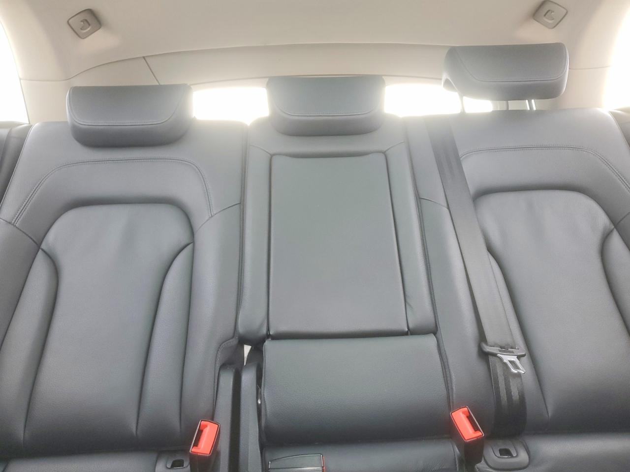 2010 Audi Q5 Premium Plus Silver vin: WA1LKAFP5AA031073