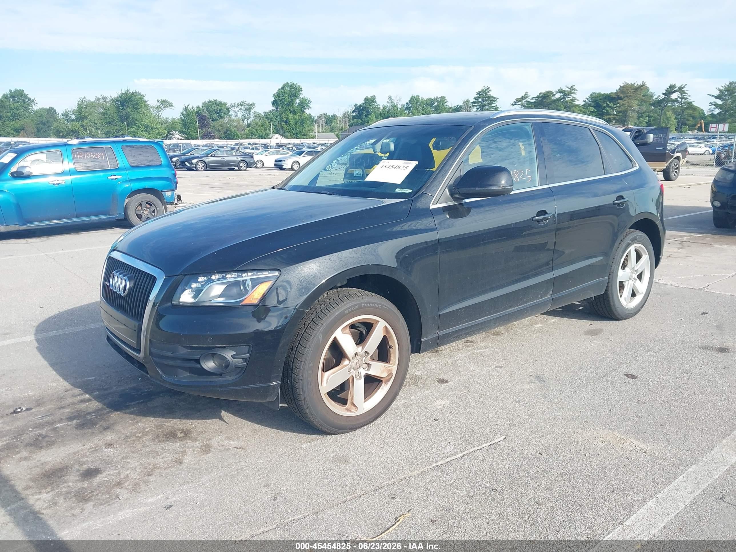 2010 Audi Q5 3.2 Premium Black vin: WA1LKAFP5AA046124
