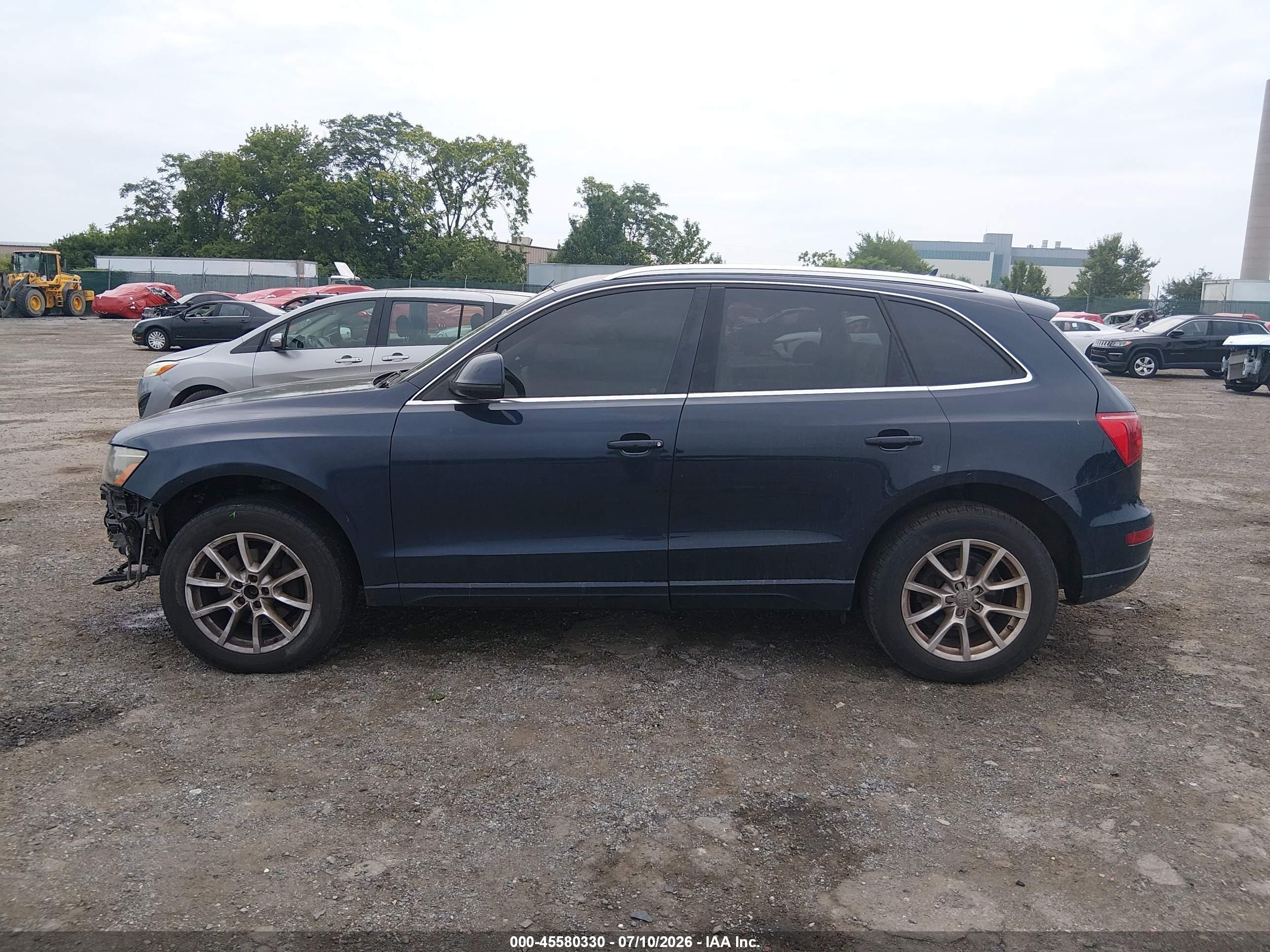 2010 Audi Q5 3.2 Premium Blue vin: WA1LKAFP5AA084484