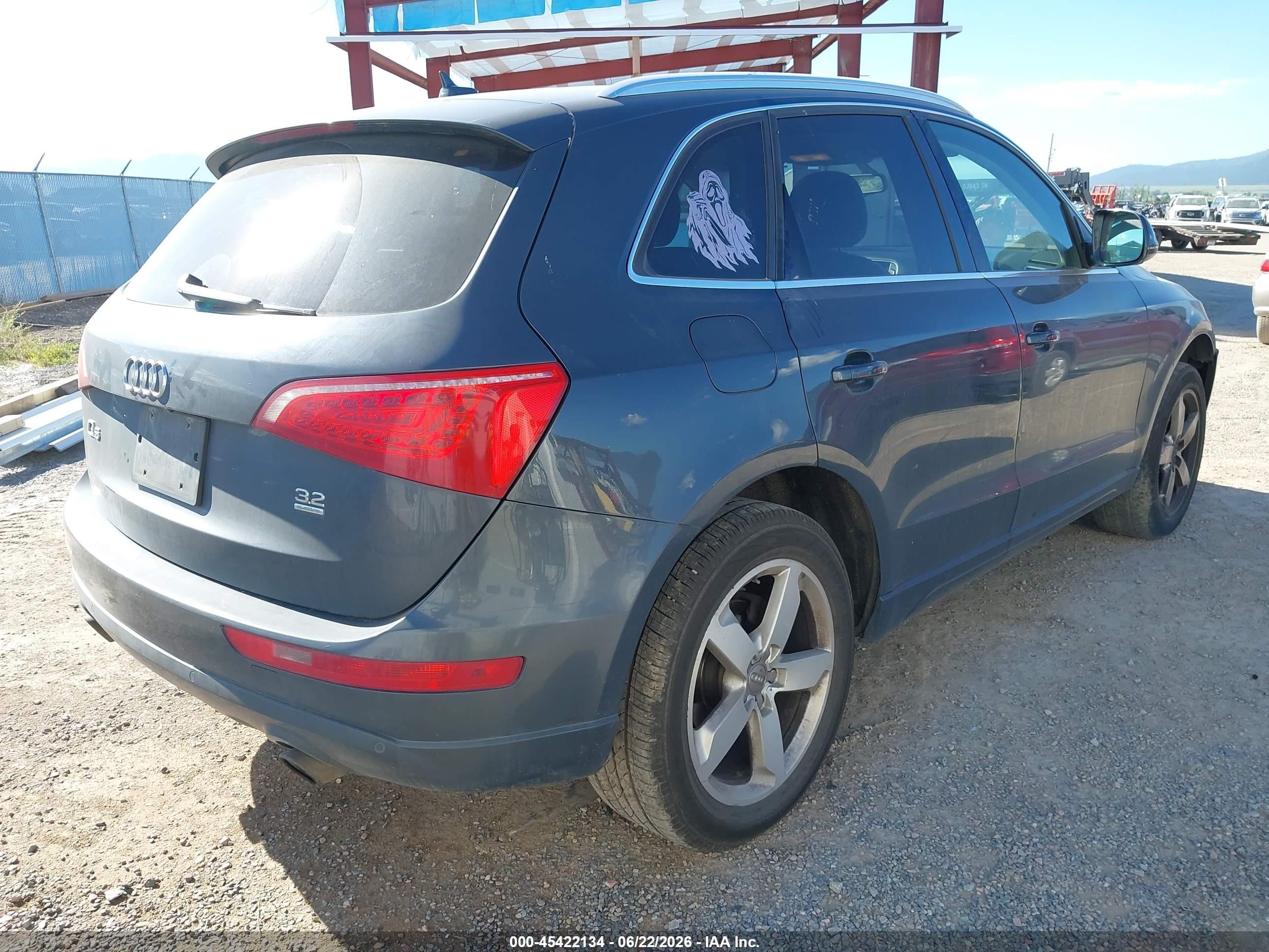 2010 Audi Q5 3.2 Premium Gray vin: WA1LKAFP5AA099387