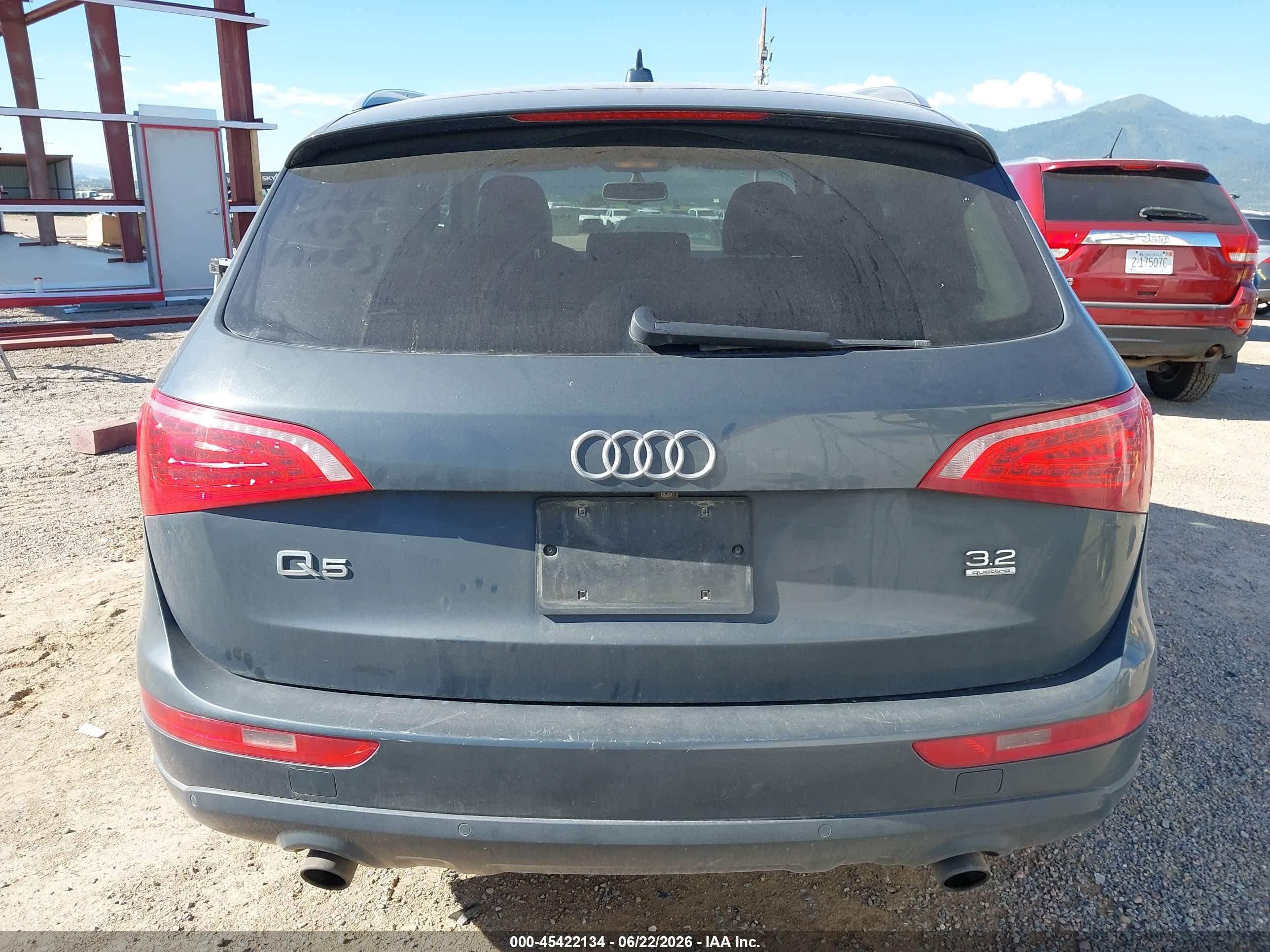 2010 Audi Q5 3.2 Premium Gray vin: WA1LKAFP5AA099387